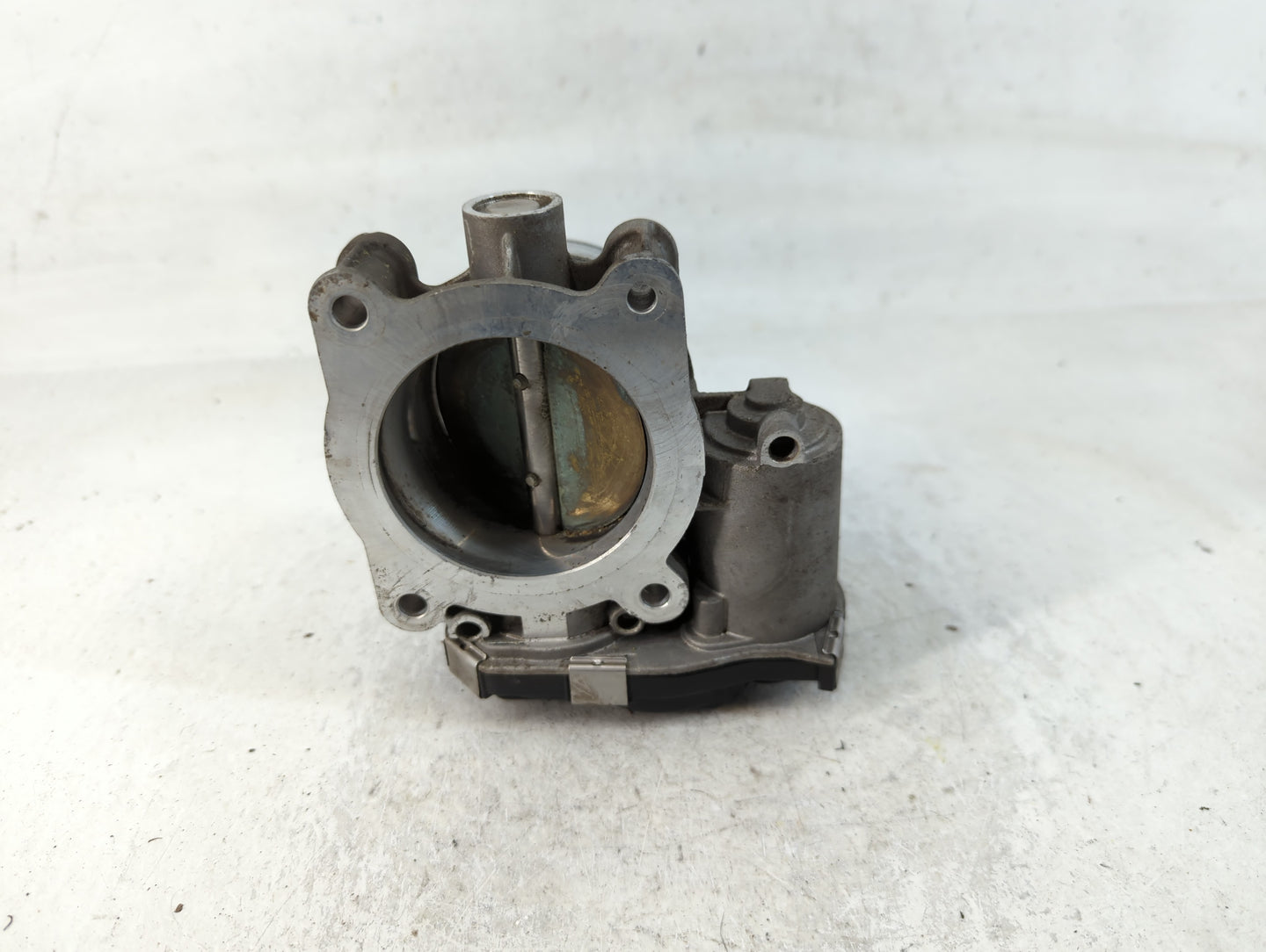 2016-2022 Chevrolet Colorado Throttle Body P/N:12670839AA Fits Fits 2016 2017 2018 2019 2020 2021 2022 OEM Used Auto Parts -