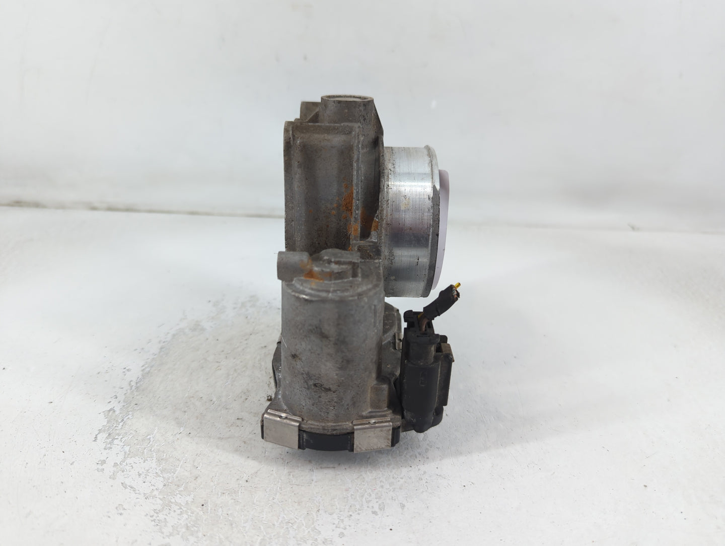 2016-2022 Chevrolet Colorado Throttle Body P/N:12627217DA Fits Fits 2016 2017 2018 2019 2020 2021 2022 OEM Used Auto Parts -