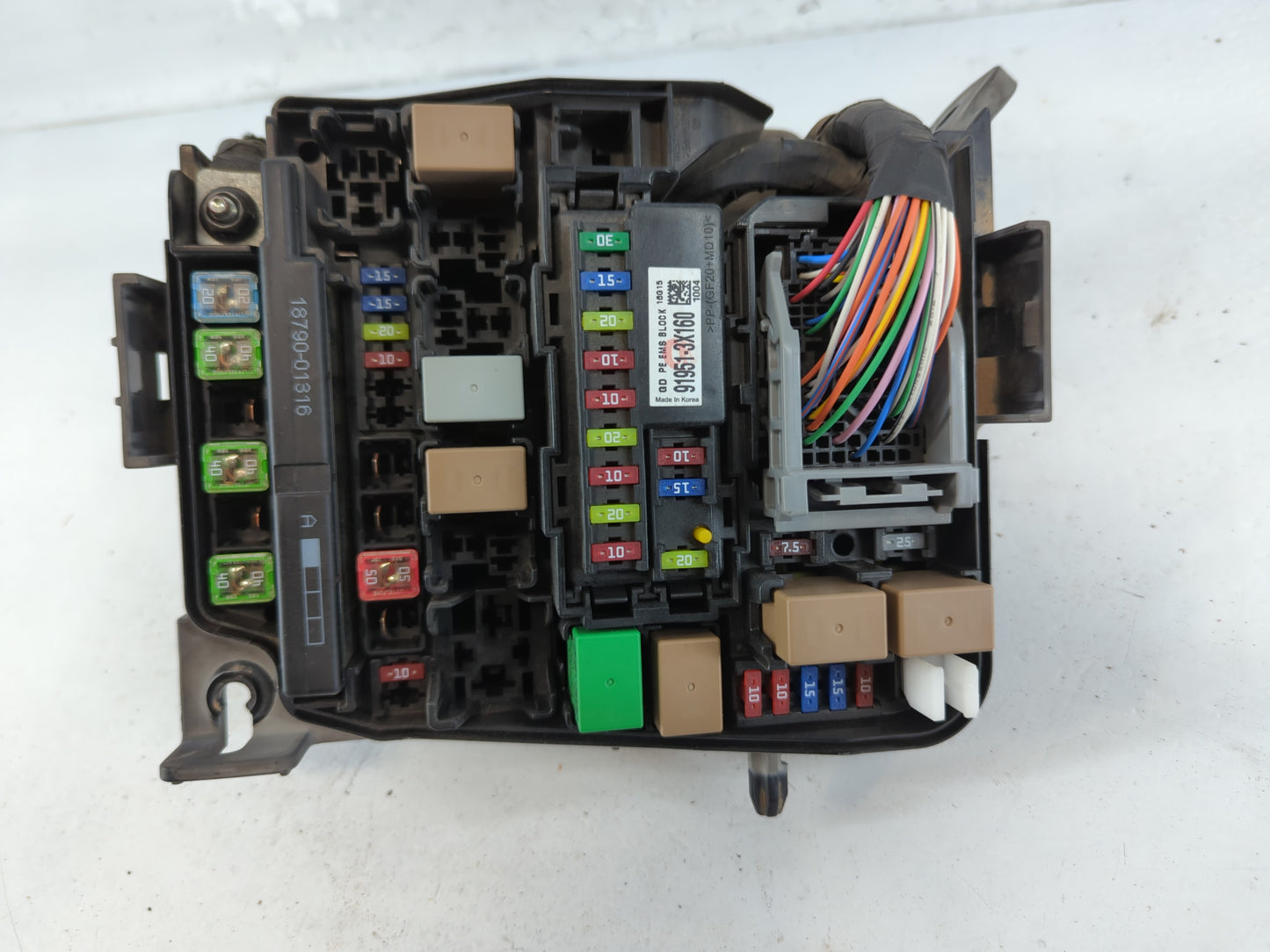 2017-2018 Chevrolet Colorado Fusebox Fuse Box Panel Relay Module P/N:91248 A5400B Fits Fits 2017 2018 2019 2020 OEM Used Aut
