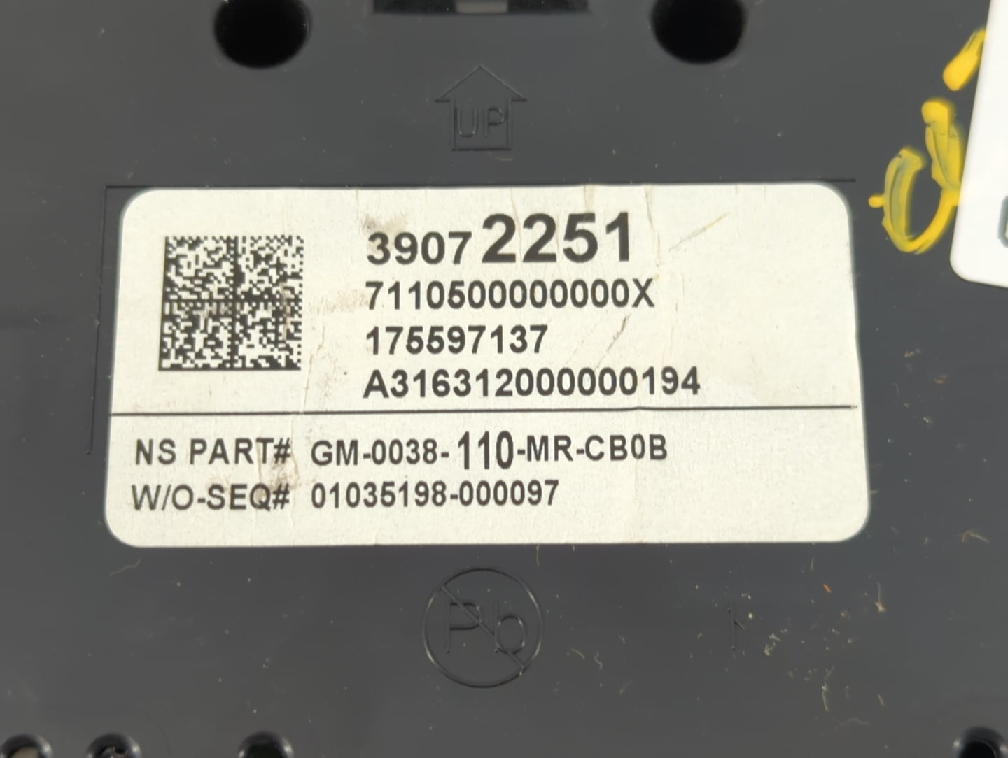 2017-2018 Chevrolet Cruze Instrument Cluster Speedometer Gauges P/N:39072251 Fits Fits 2017 2018 OEM Used Auto Parts - Oemus