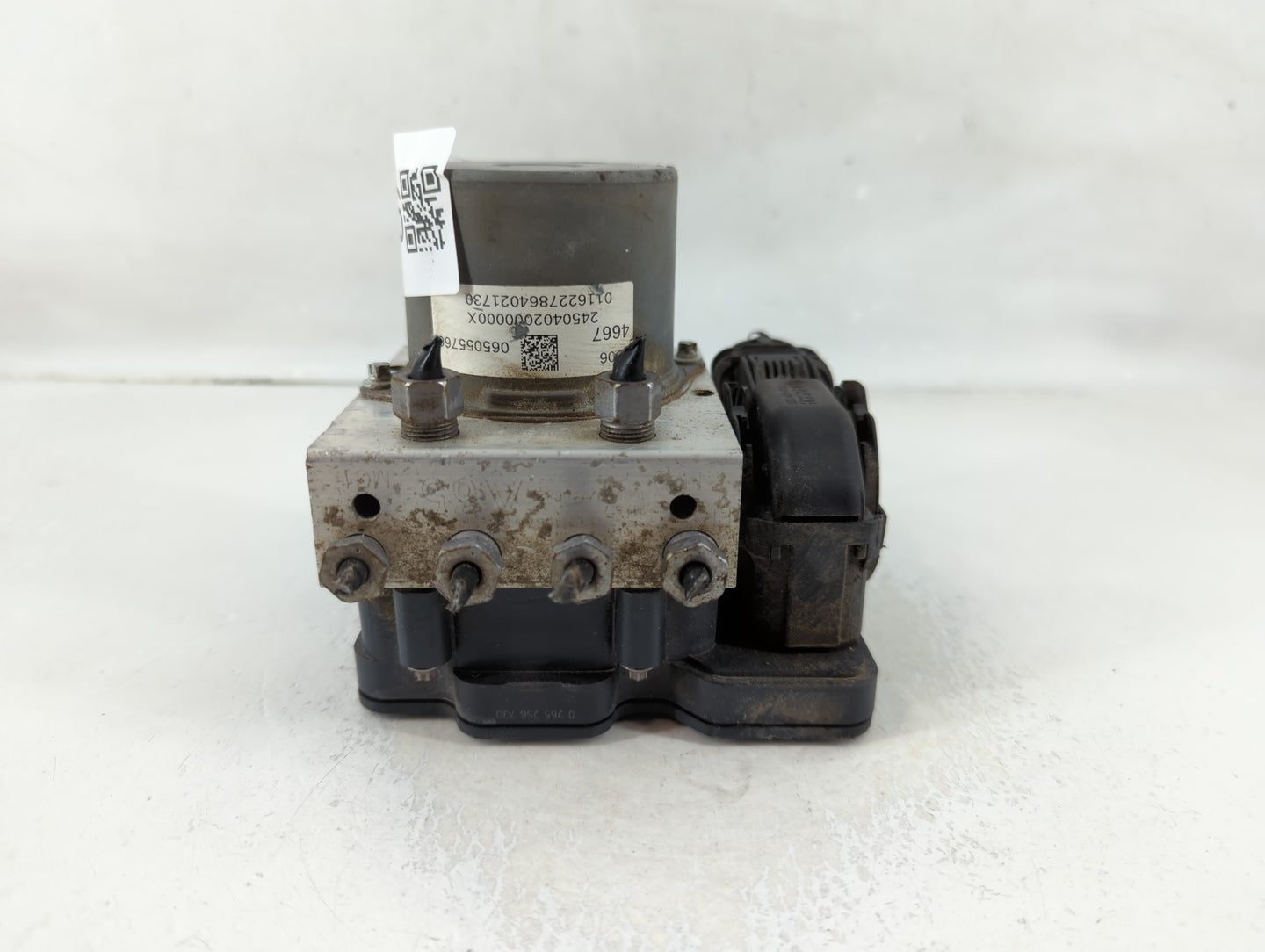2017 Chevrolet Cruze ABS Pump Control Module Replacement P/N:39064667 Fits OEM Used Auto Parts - Oemusedautoparts1.com