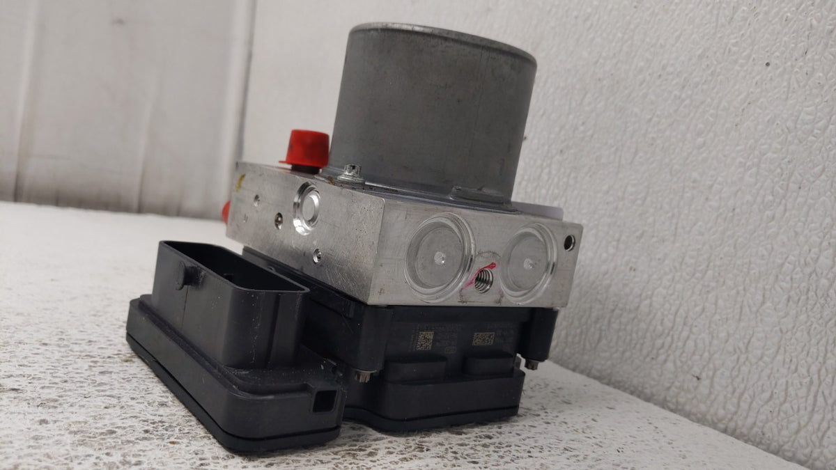 2017 Chevrolet Cruze Anti-Lock Brake ABS Pump Module Actuator OEM P/N:06505576 Fits OEM Used Auto Parts - Oemusedautoparts1.