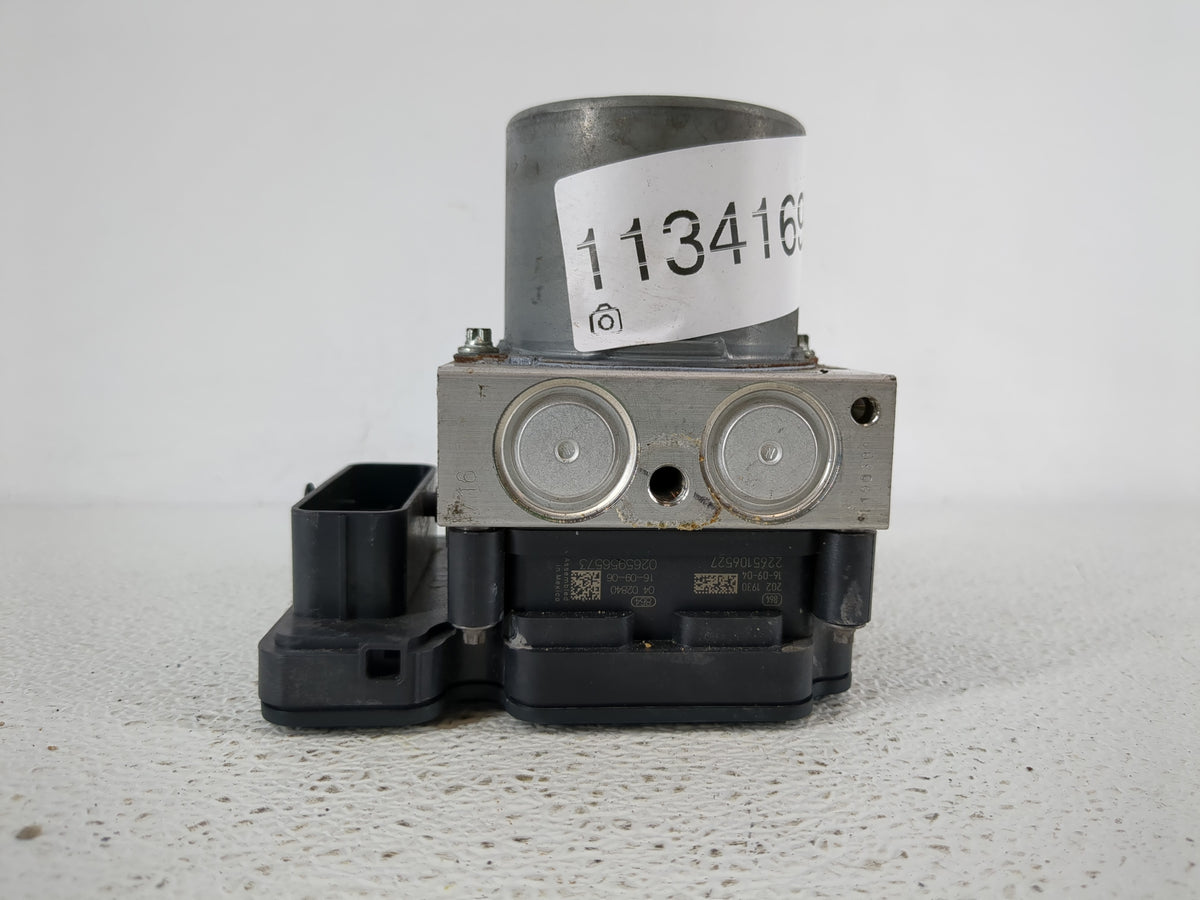 2017 Chevrolet Cruze Anti-Lock Brake ABS Pump Module Actuator OEM P/N:39064667 Fits OEM Used Auto Parts - Oemusedautoparts1.