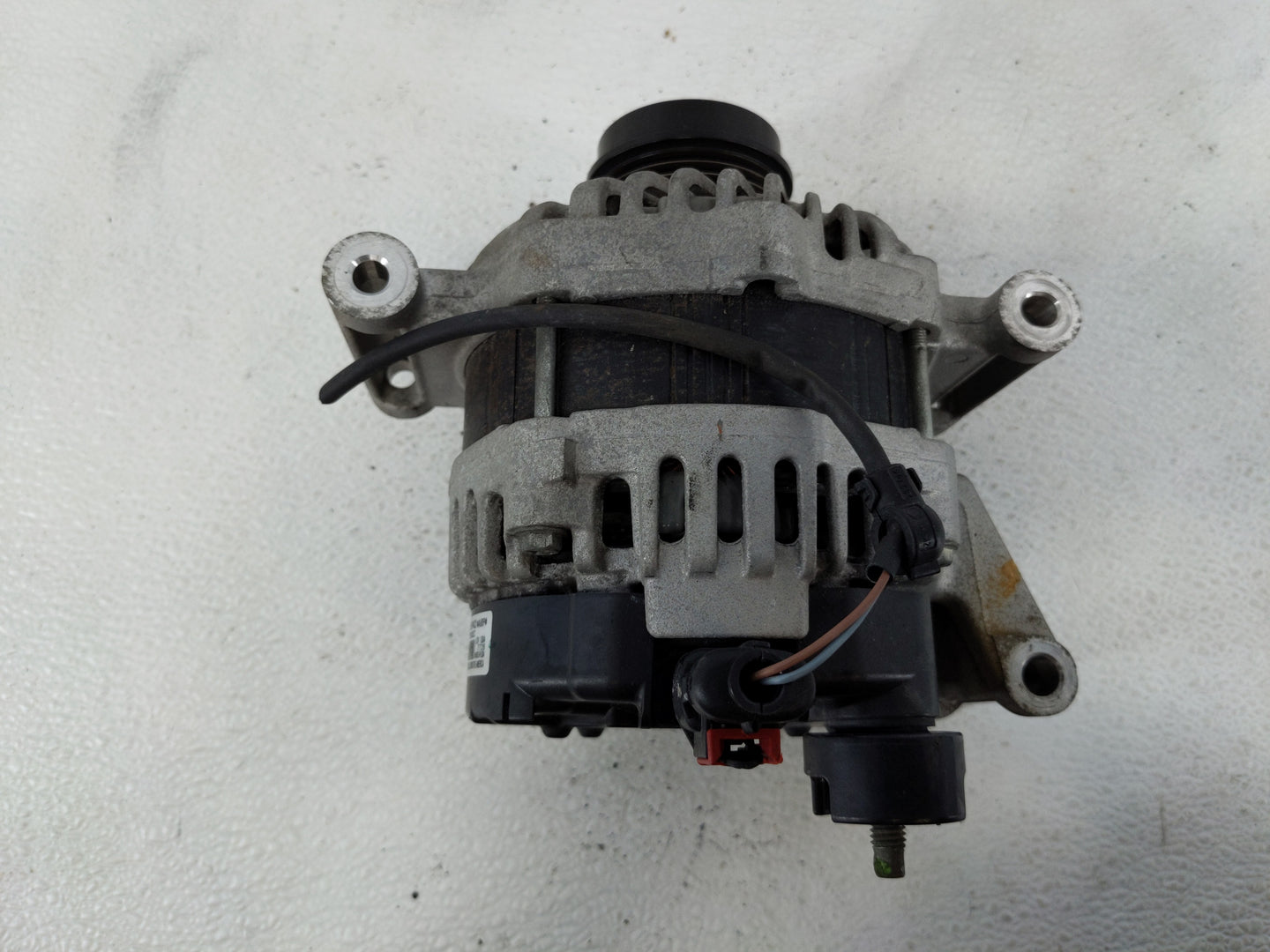 2016-2019 Chevrolet Cruze Alternator Replacement Generator Charging Assembly Engine OEM P/N:13515942 Fits Fits 2016 2017 201