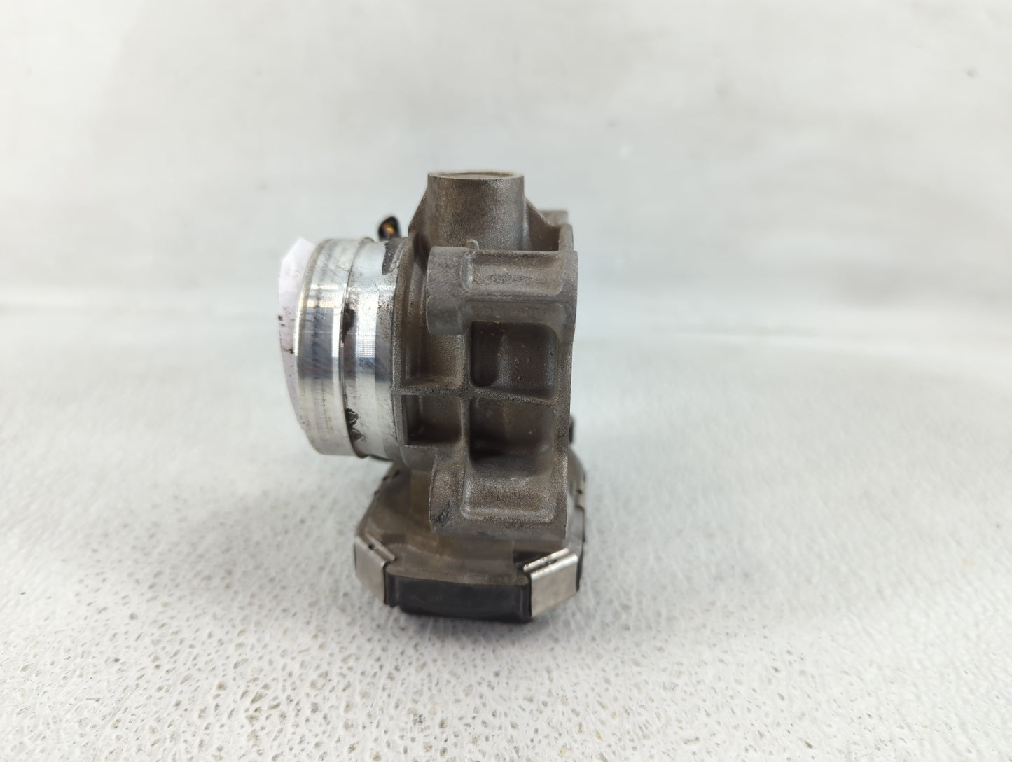 2017-2019 Chevrolet Cruze Throttle Body P/N:12671379AA Fits Fits 2016 2017 2018 2019 2020 2021 2022 OEM Used Auto Parts - Oe