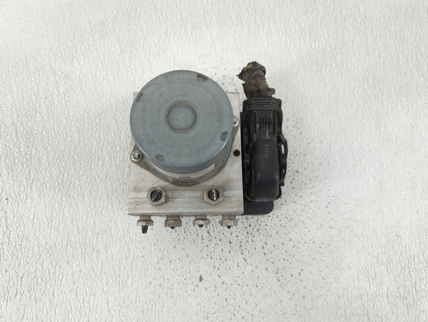 2017 Chevrolet Cruze ABS Pump Control Module Replacement P/N:39064667 Fits OEM Used Auto Parts - Oemusedautoparts1.com
