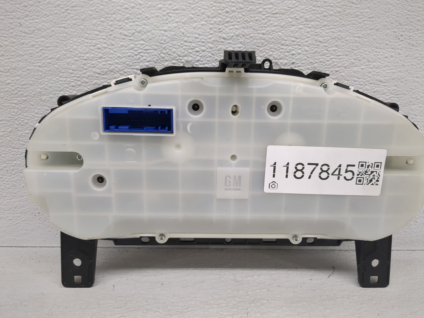 2018 Chevrolet Cruze Instrument Cluster Speedometer Gauges P/N:39084636 Fits OEM Used Auto Parts - Oemusedautoparts1.com