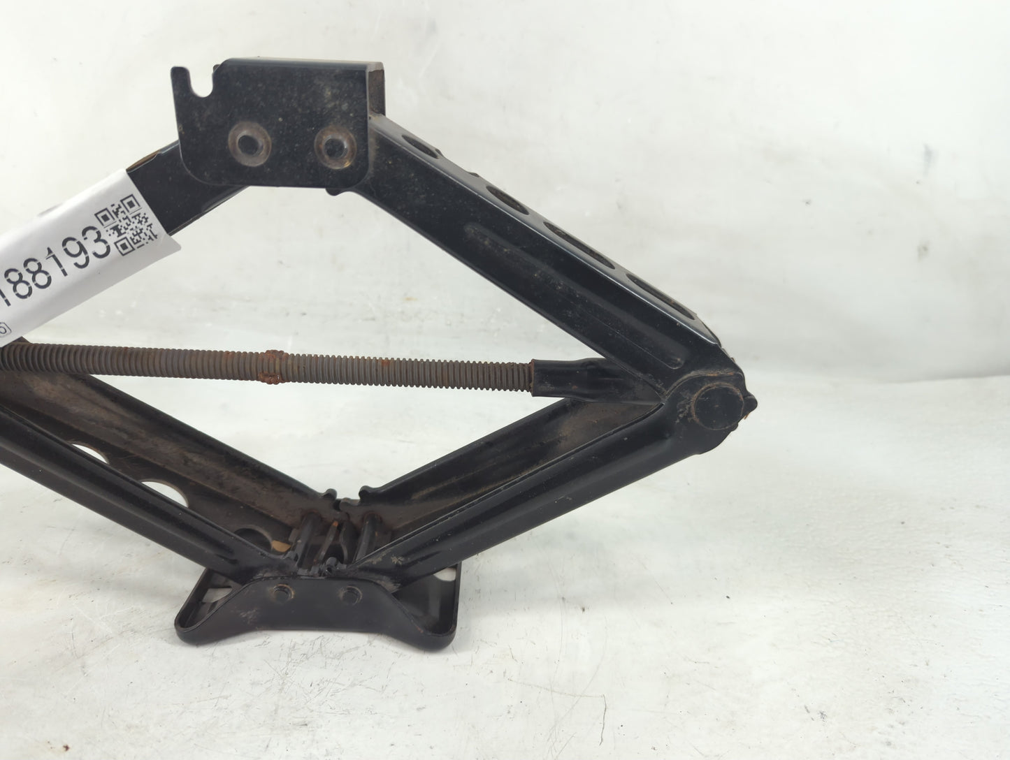 2017 Chevrolet Cruze Spare Scissor Car Jack - Oemusedautoparts1.com