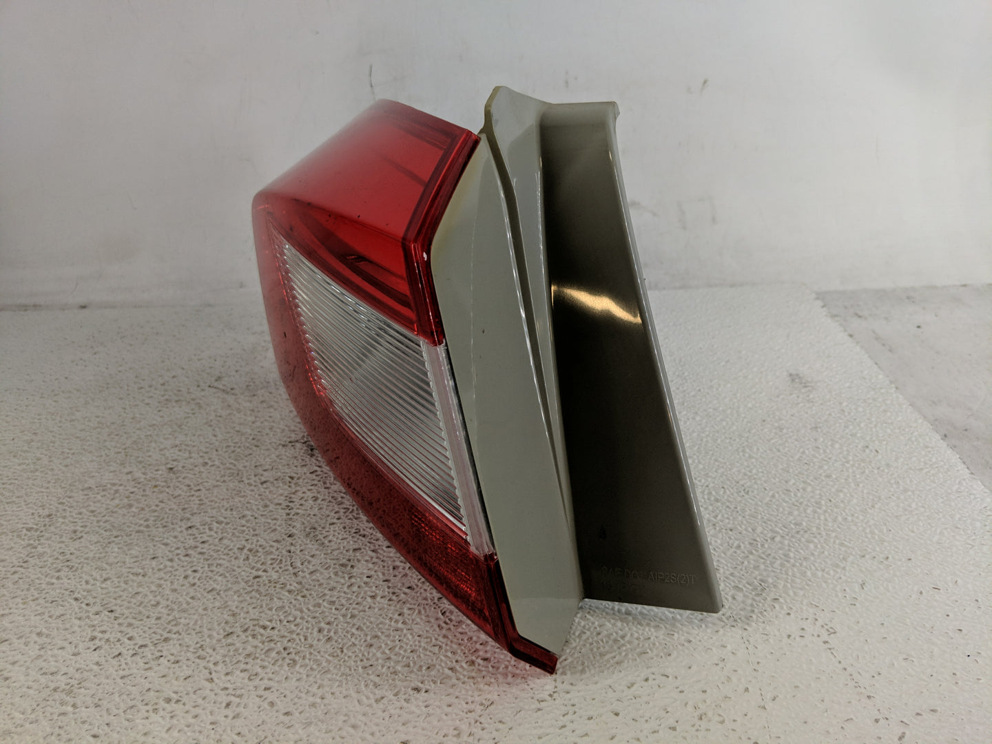 2017 Chevrolet Cruze Tail Light Assembly Passenger Right OEM P/N:84078120 Fits OEM Used Auto Parts - Oemusedautoparts1.com