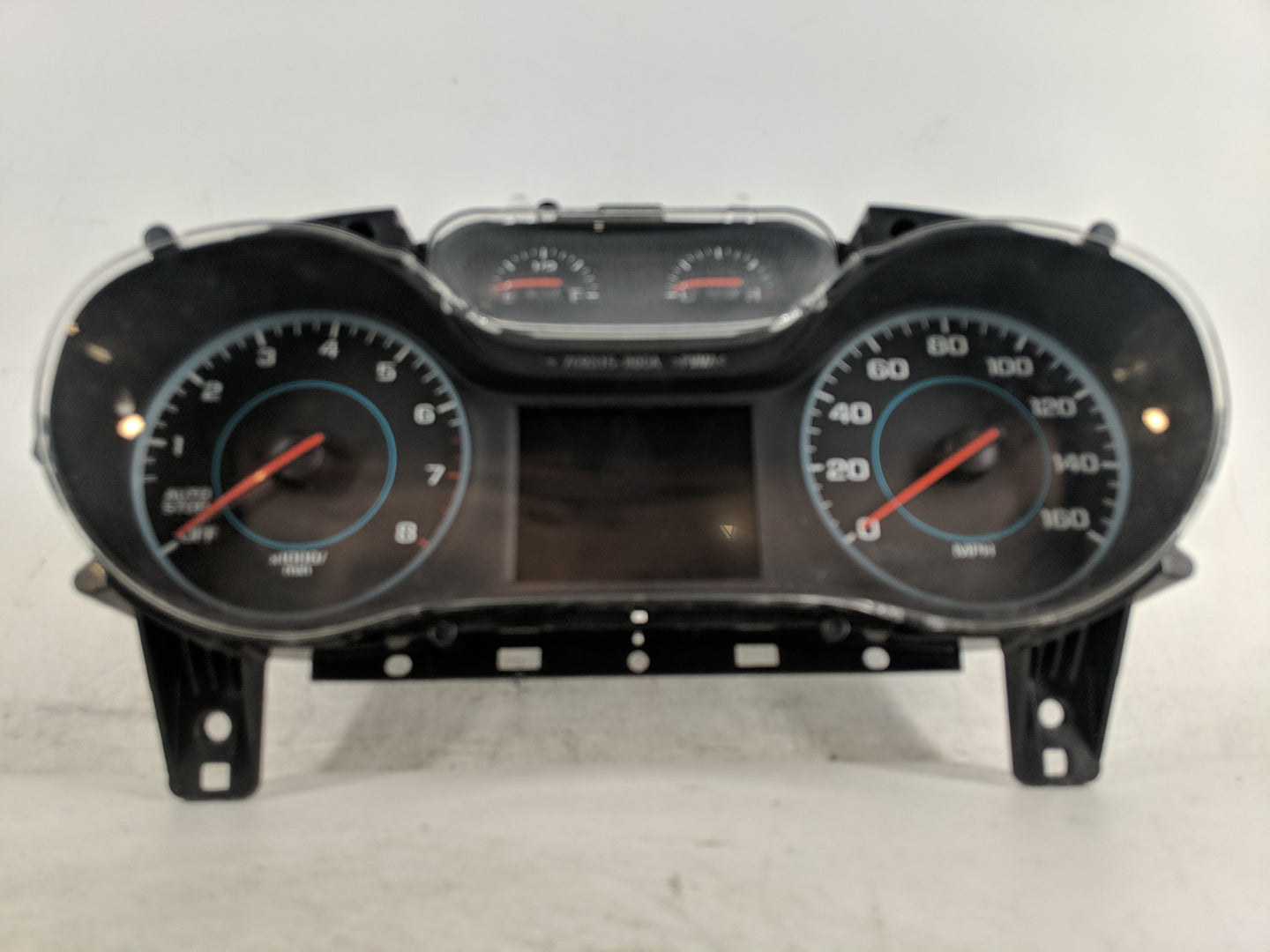2017-2018 Chevrolet Cruze Instrument Cluster Speedometer Gauges P/N:39084636 Fits Fits 2017 2018 OEM Used Auto Parts - Oemus