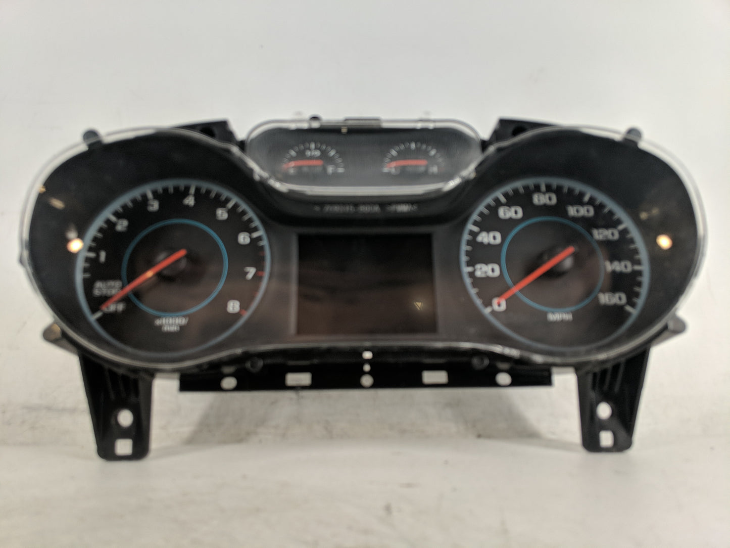 2017-2018 Chevrolet Cruze Instrument Cluster Speedometer Gauges P/N:39084636 Fits Fits 2017 2018 OEM Used Auto Parts - Oemus