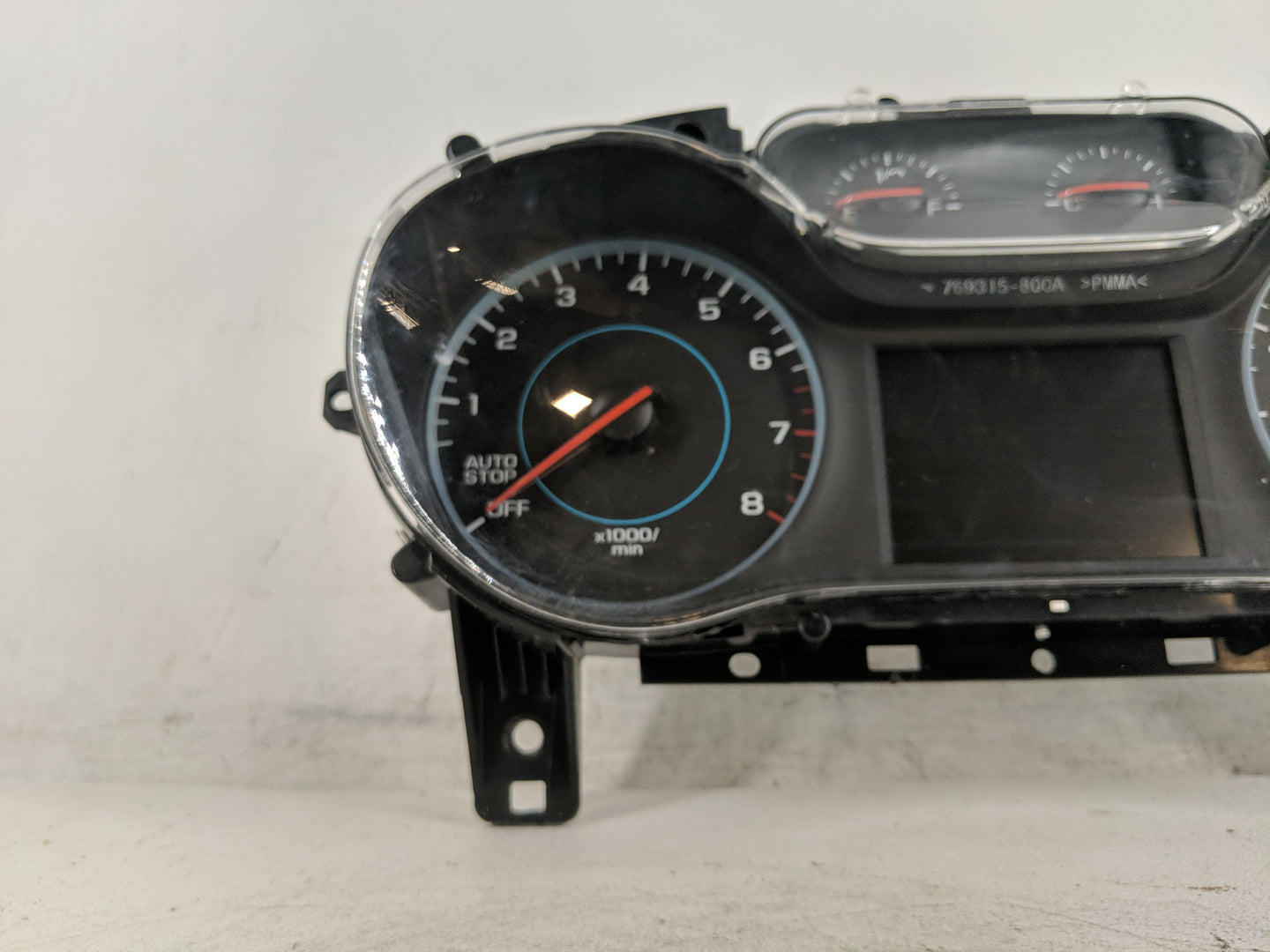 2017-2018 Chevrolet Cruze Instrument Cluster Speedometer Gauges P/N:39084636 Fits Fits 2017 2018 OEM Used Auto Parts - Oemus