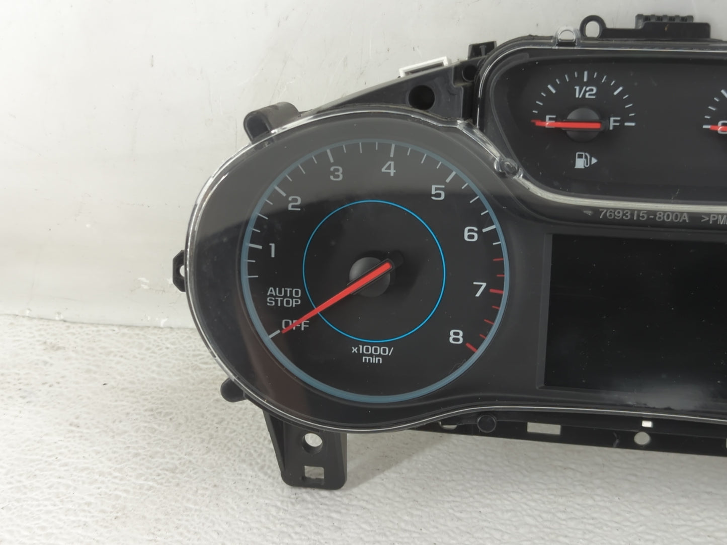 2017-2018 Chevrolet Cruze Instrument Cluster Speedometer Gauges P/N:39084636 Fits Fits 2017 2018 OEM Used Auto Parts - Oemus