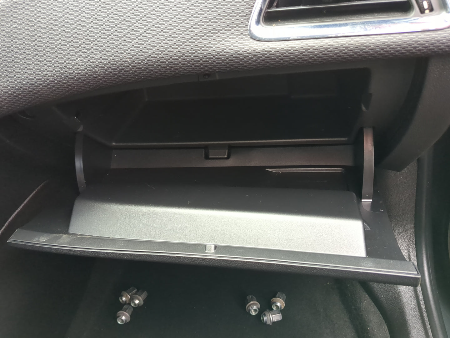 2017 Chevrolet Cruze Passenger Glove Box Door Storage Compartment - Oemusedautoparts1.com