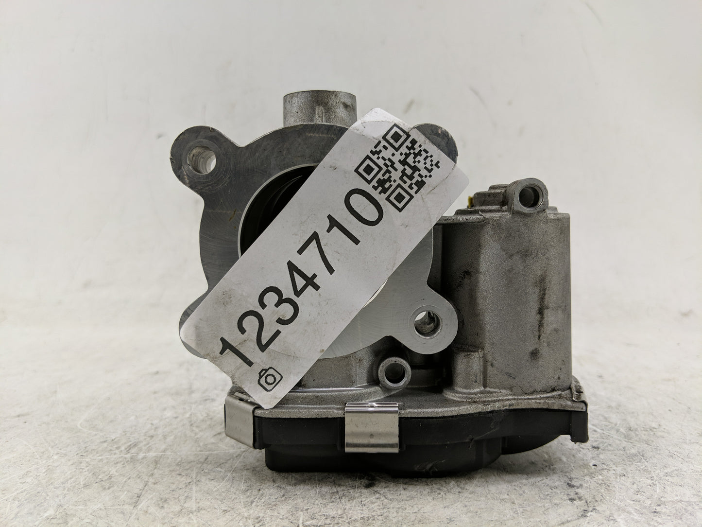 2017-2019 Chevrolet Cruze Throttle Body P/N:1267 1379AA Fits Fits 2016 2017 2018 2019 2020 2021 2022 OEM Used Auto Parts - O