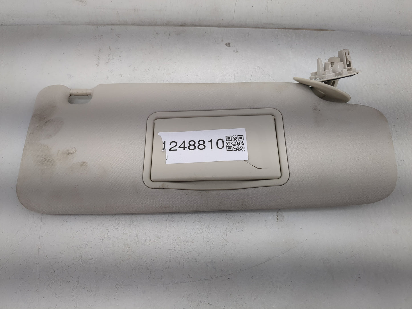 2017-2019 Chevrolet Cruze Sun Visor Shade Replacement Passenger Right Mirror Fits Fits 2017 2018 2019 OEM Used Auto Parts - 