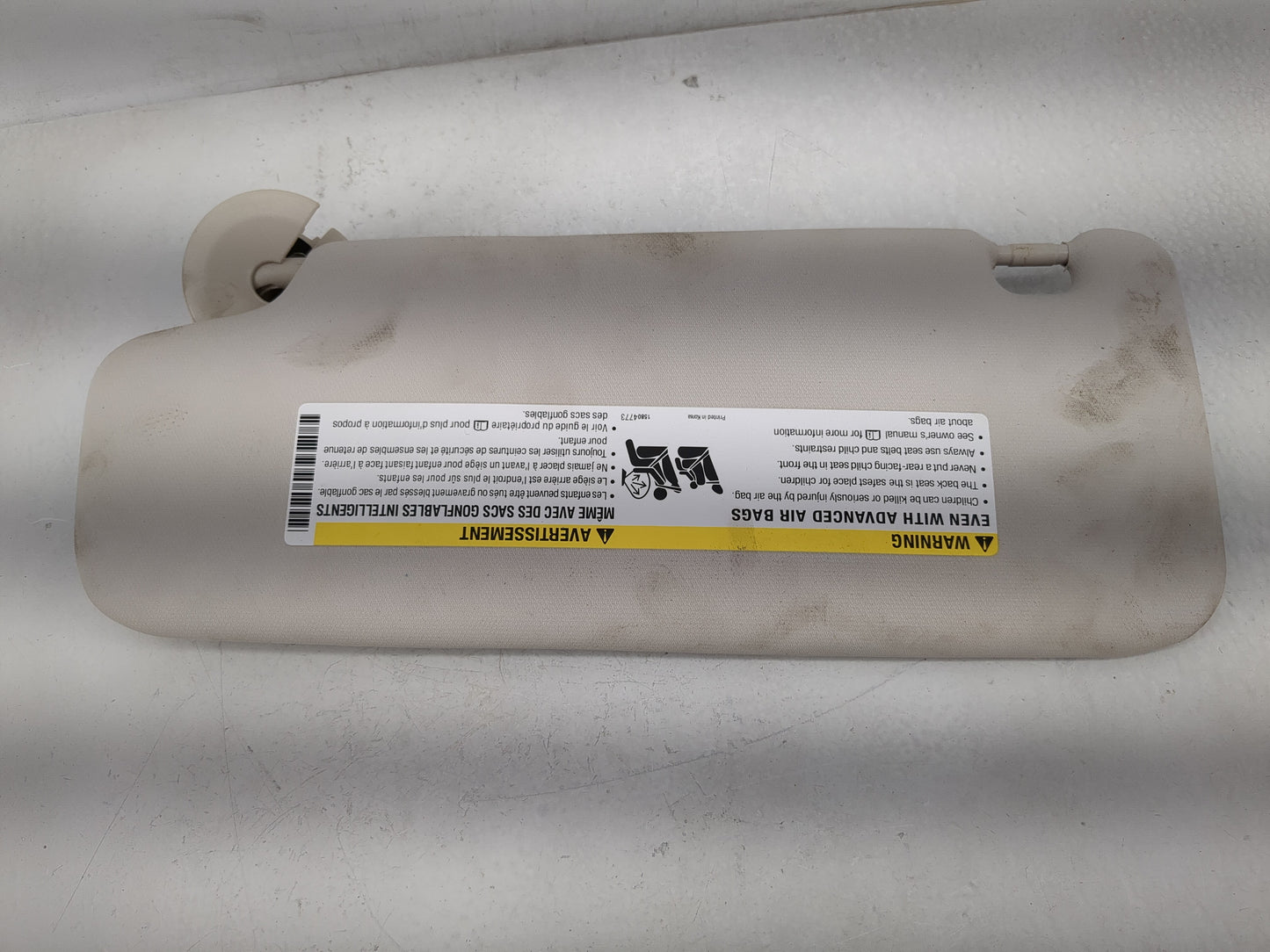 2017-2019 Chevrolet Cruze Sun Visor Shade Replacement Passenger Right Mirror Fits Fits 2017 2018 2019 OEM Used Auto Parts - 