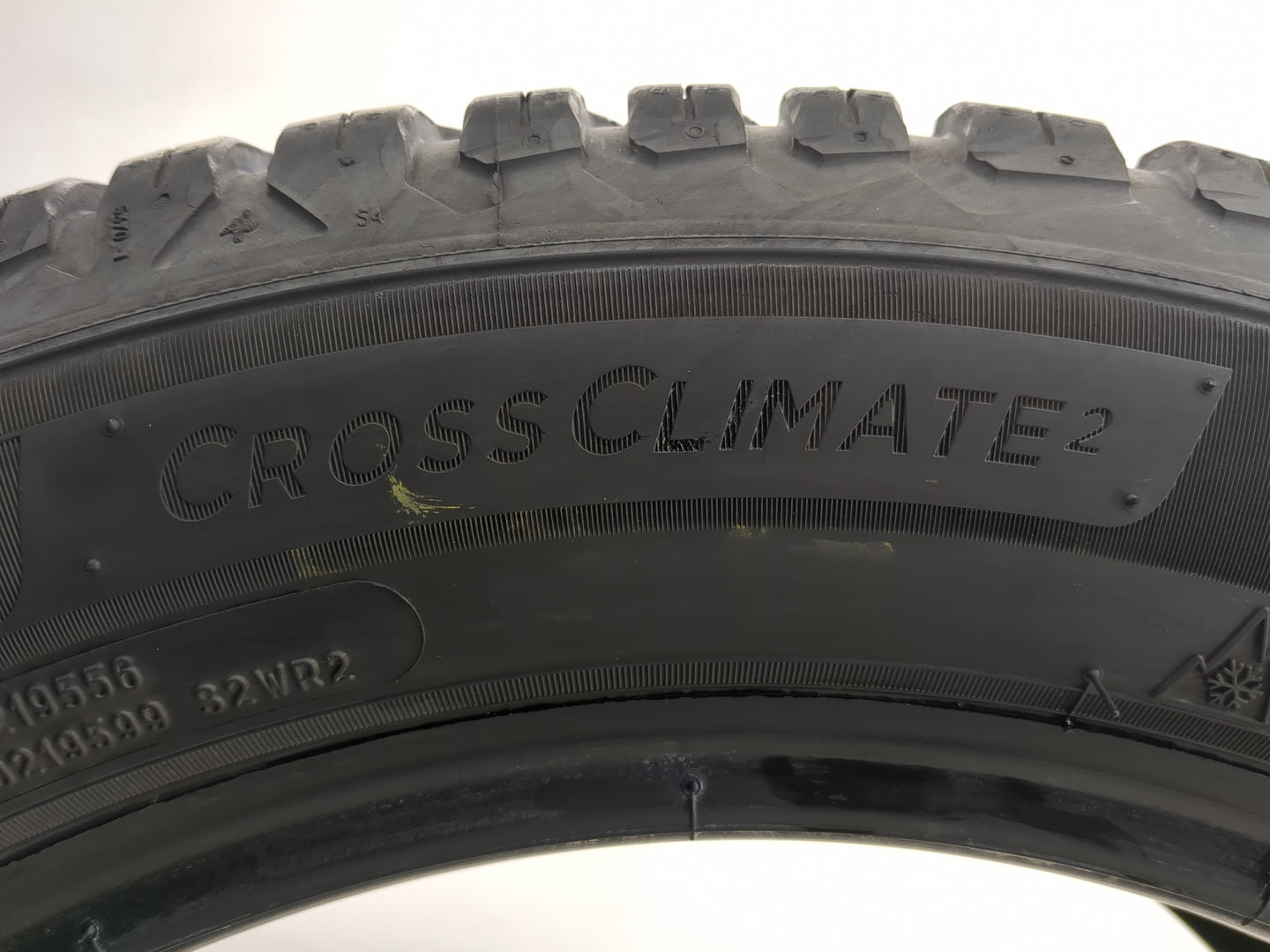 Used Tire 205/55R16 MICHELIN CROSS CLIMATE 2 91H - Tread Depth 9/32 - Oemusedautoparts1.com