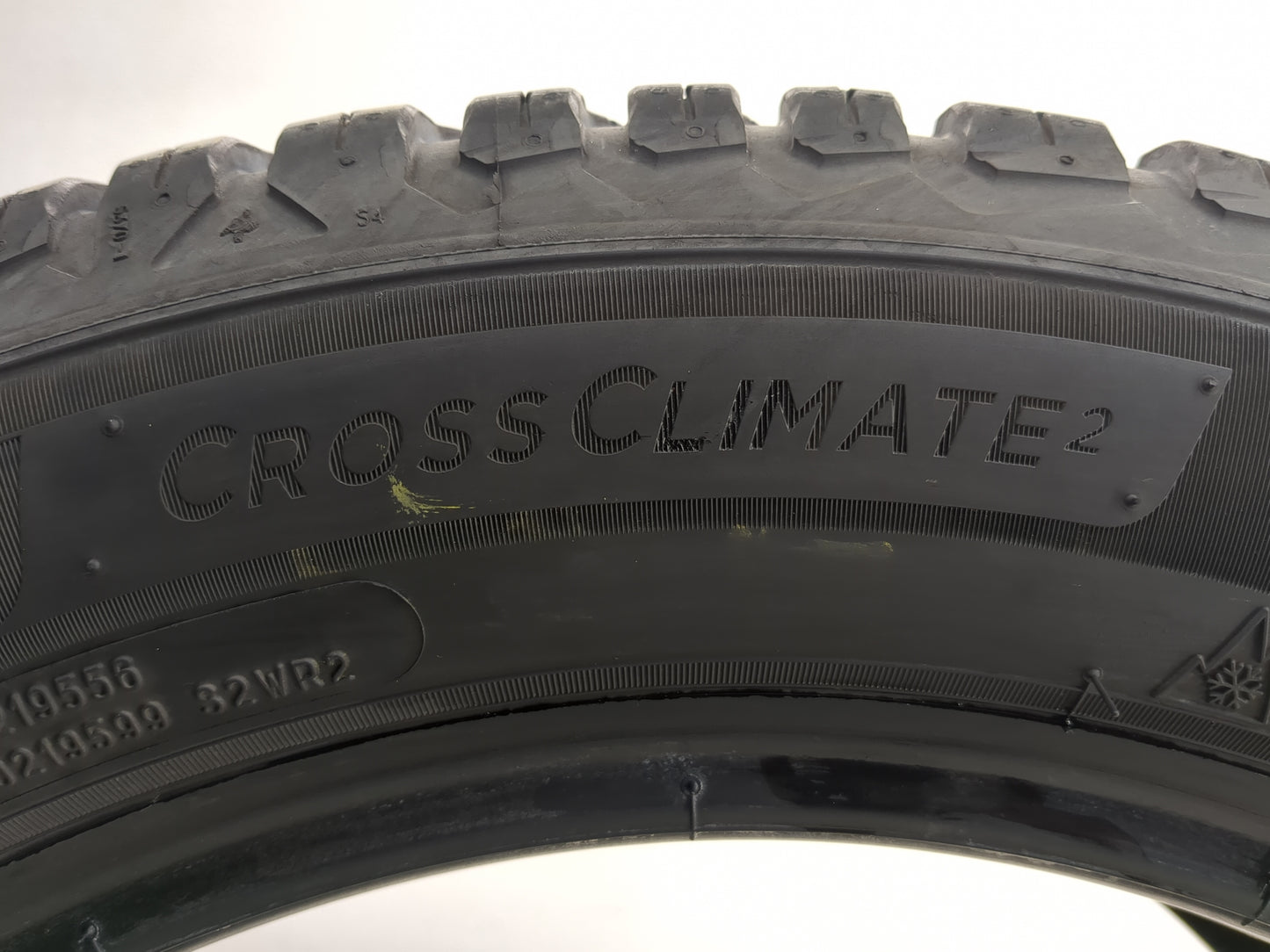 Used Tire 205/55R16 MICHELIN CROSS CLIMATE 2 91H - Tread Depth 9/32 - Oemusedautoparts1.com