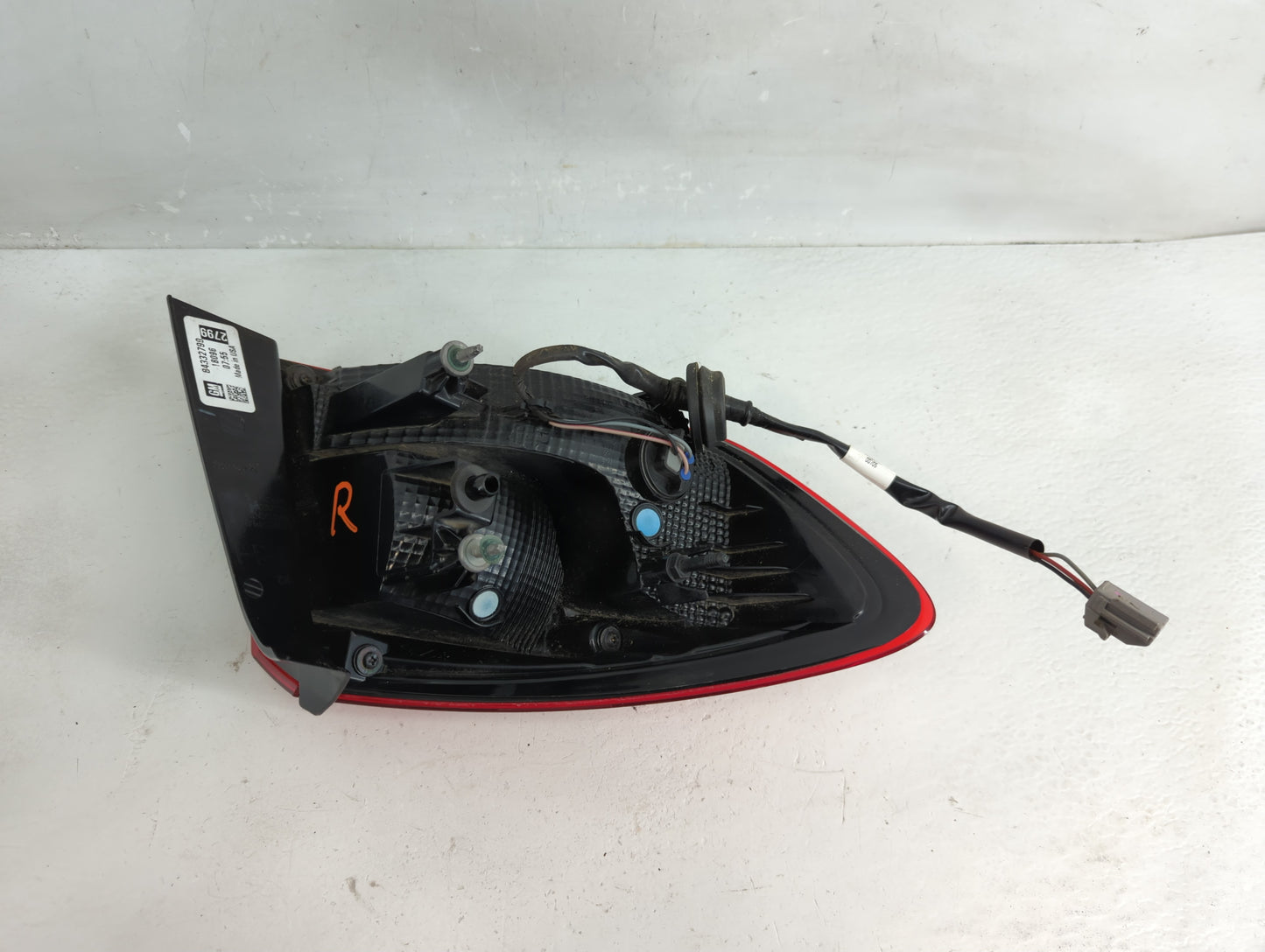 2017 Chevrolet Cruze Tail Light Assembly Passenger Right OEM P/N:84332799 Fits OEM Used Auto Parts - Oemusedautoparts1.com