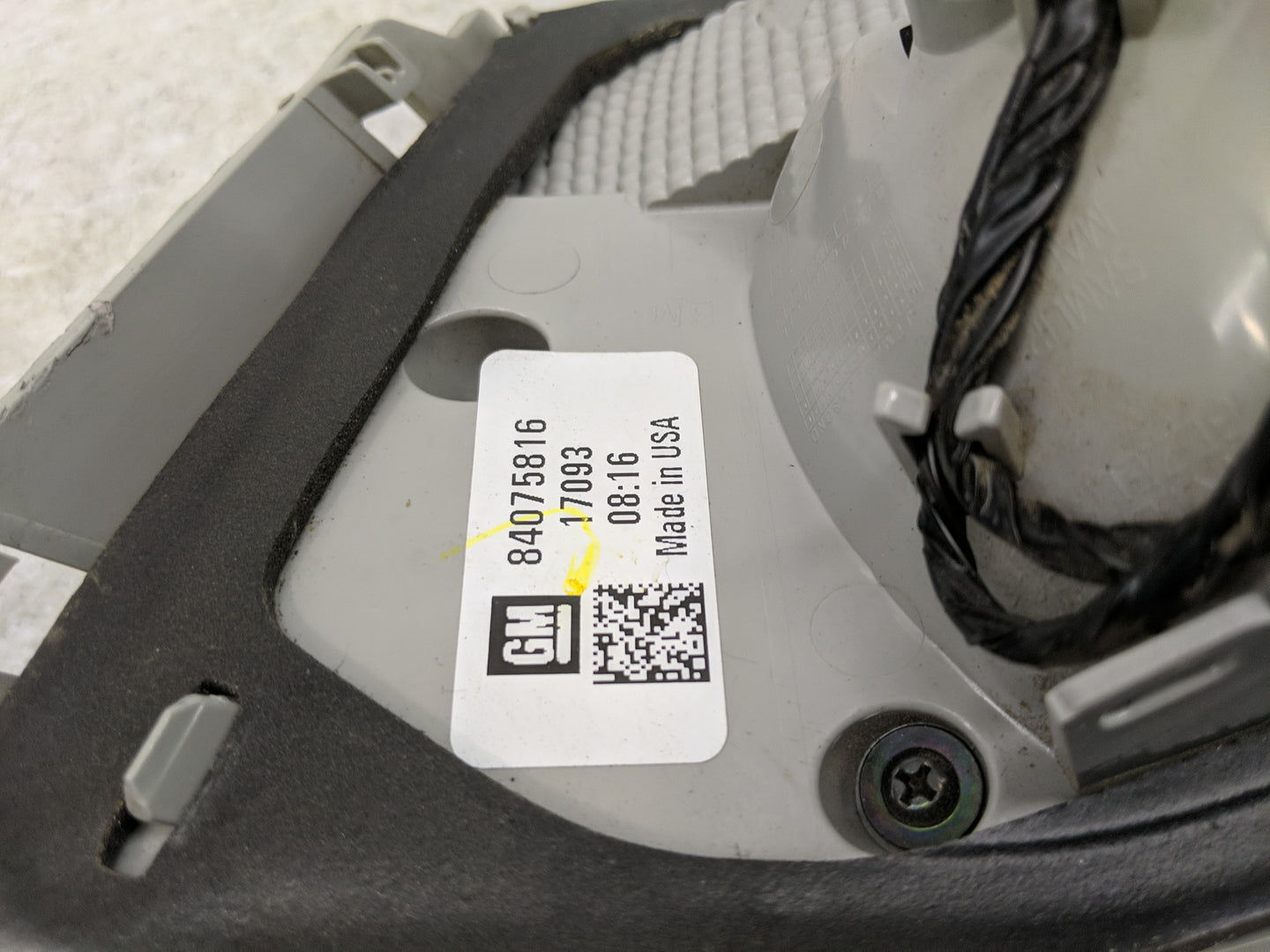 2016-2017 Chevrolet Cruze Tail Light Assembly Driver Left OEM Fits Fits 2016 2017 OEM Used Auto Parts - Oemusedautoparts1.co