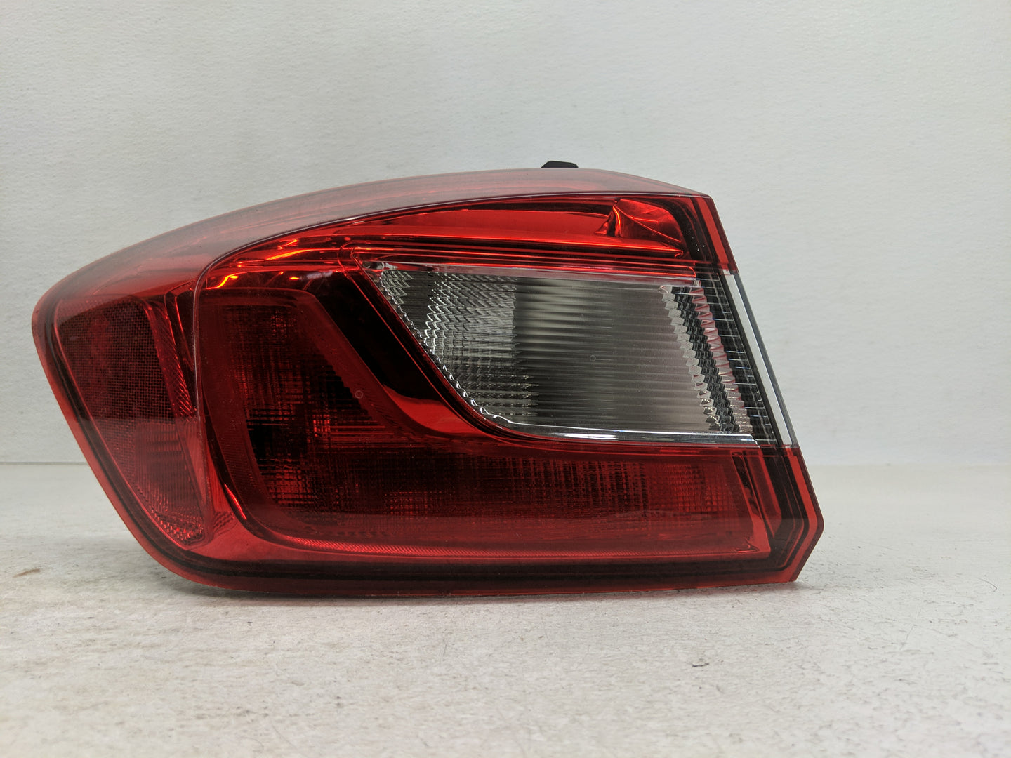 2017-2019 Chevrolet Cruze Tail Light Assembly Driver Left OEM Fits Fits 2017 2018 2019 OEM Used Auto Parts - Oemusedautopart