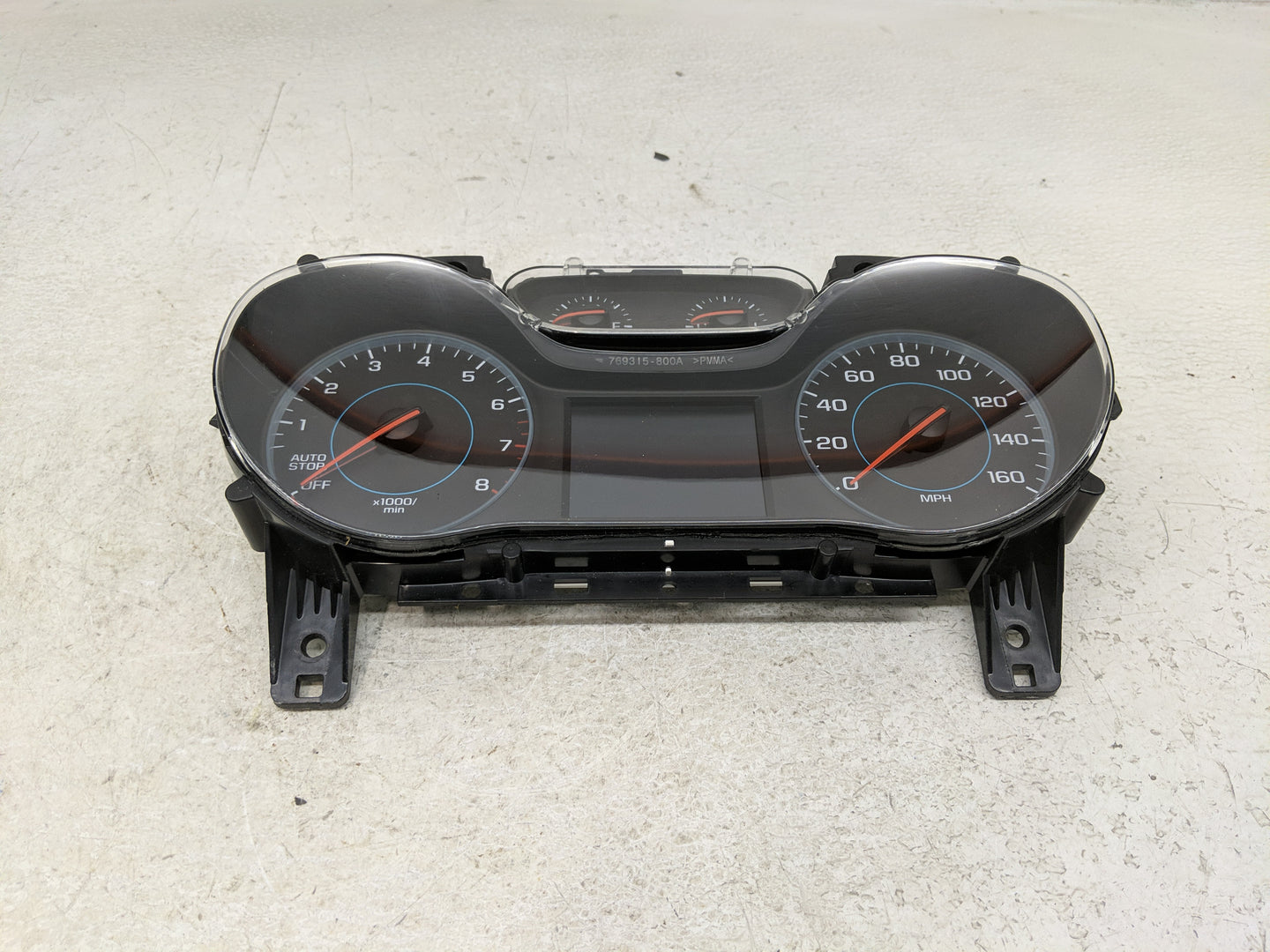 2017-2018 Chevrolet Cruze Instrument Cluster Speedometer Gauges P/N:39084636 Fits Fits 2017 2018 OEM Used Auto Parts - Oemus