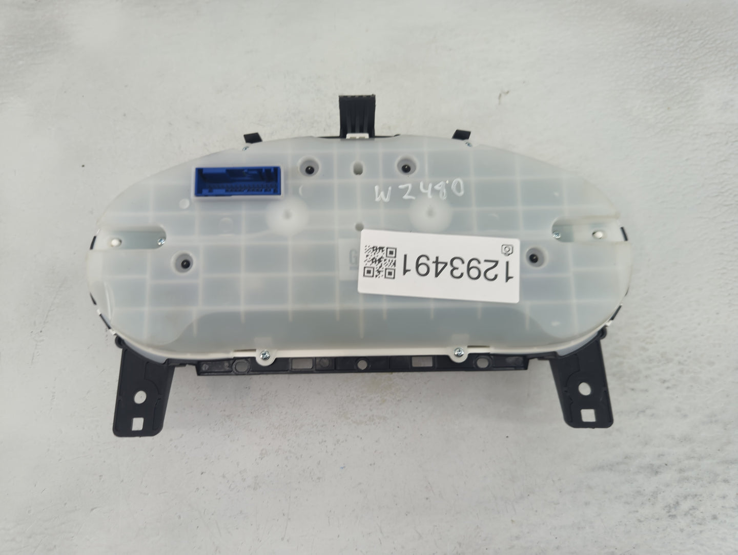 2017-2018 Chevrolet Cruze Instrument Cluster Speedometer Gauges P/N:812372274 39084636 Fits Fits 2017 2018 OEM Used Auto Par