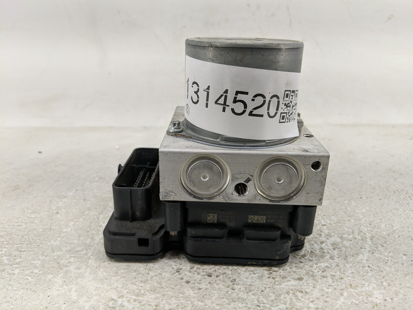 2017 Chevrolet Cruze ABS Pump Control Module Replacement P/N:065055766 Fits OEM Used Auto Parts - Oemusedautoparts1.com
