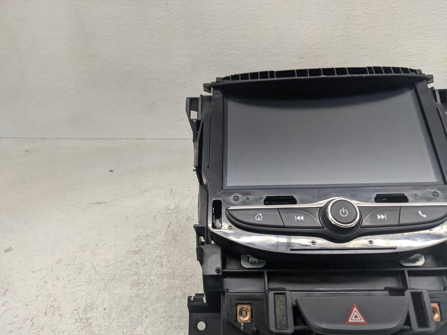 2017 Chevrolet Cruze Radio AM FM Cd Player Receiver Replacement P/N:42532827~426190251LKQ Fits OEM Used Auto Parts - Oemused