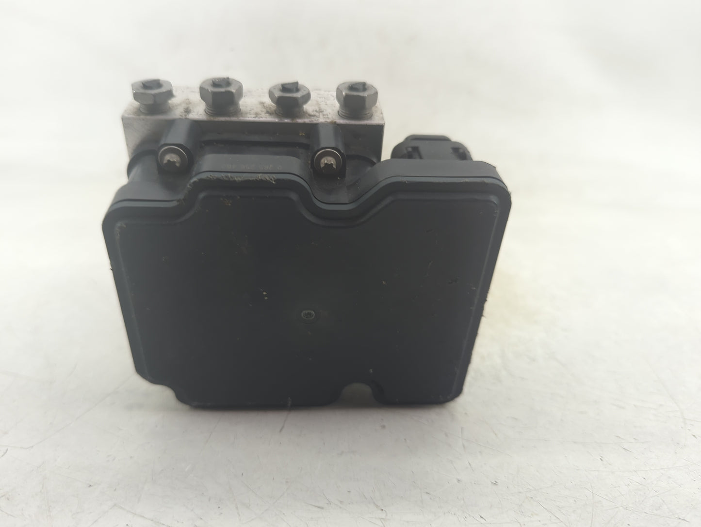 2017 Chevrolet Cruze ABS Pump Control Module Replacement P/N:065055766 Fits OEM Used Auto Parts - Oemusedautoparts1.com