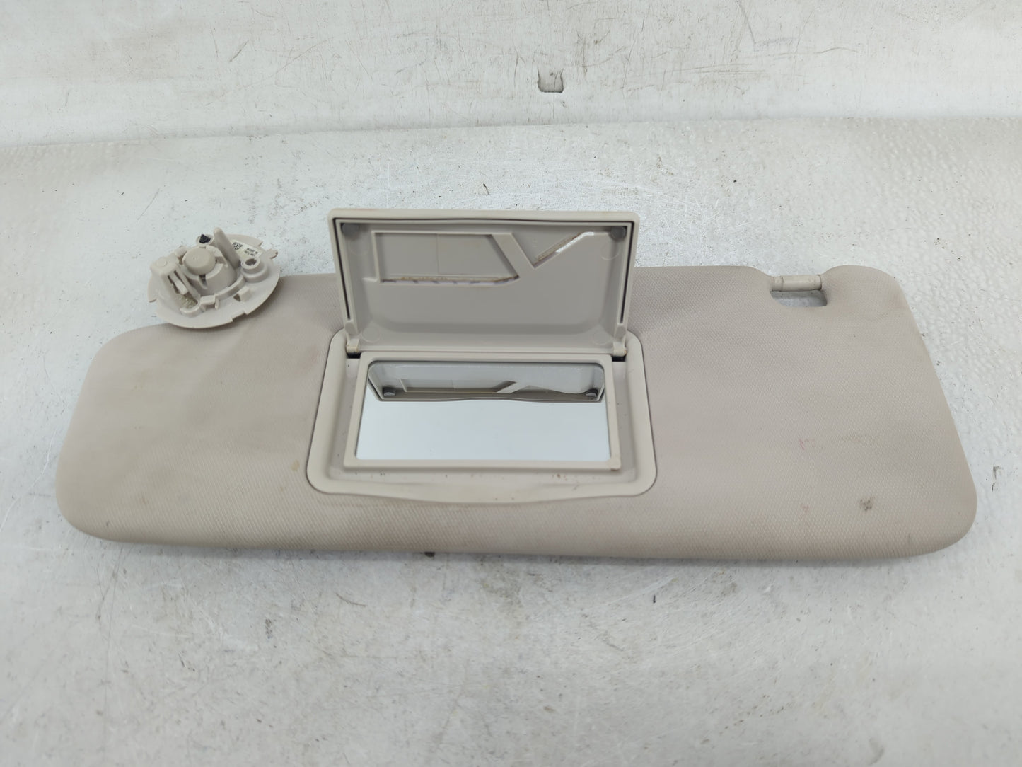 2017-2019 Chevrolet Cruze Sun Visor Shade Replacement Driver Left Mirror Fits Fits 2017 2018 2019 OEM Used Auto Parts - Oemu