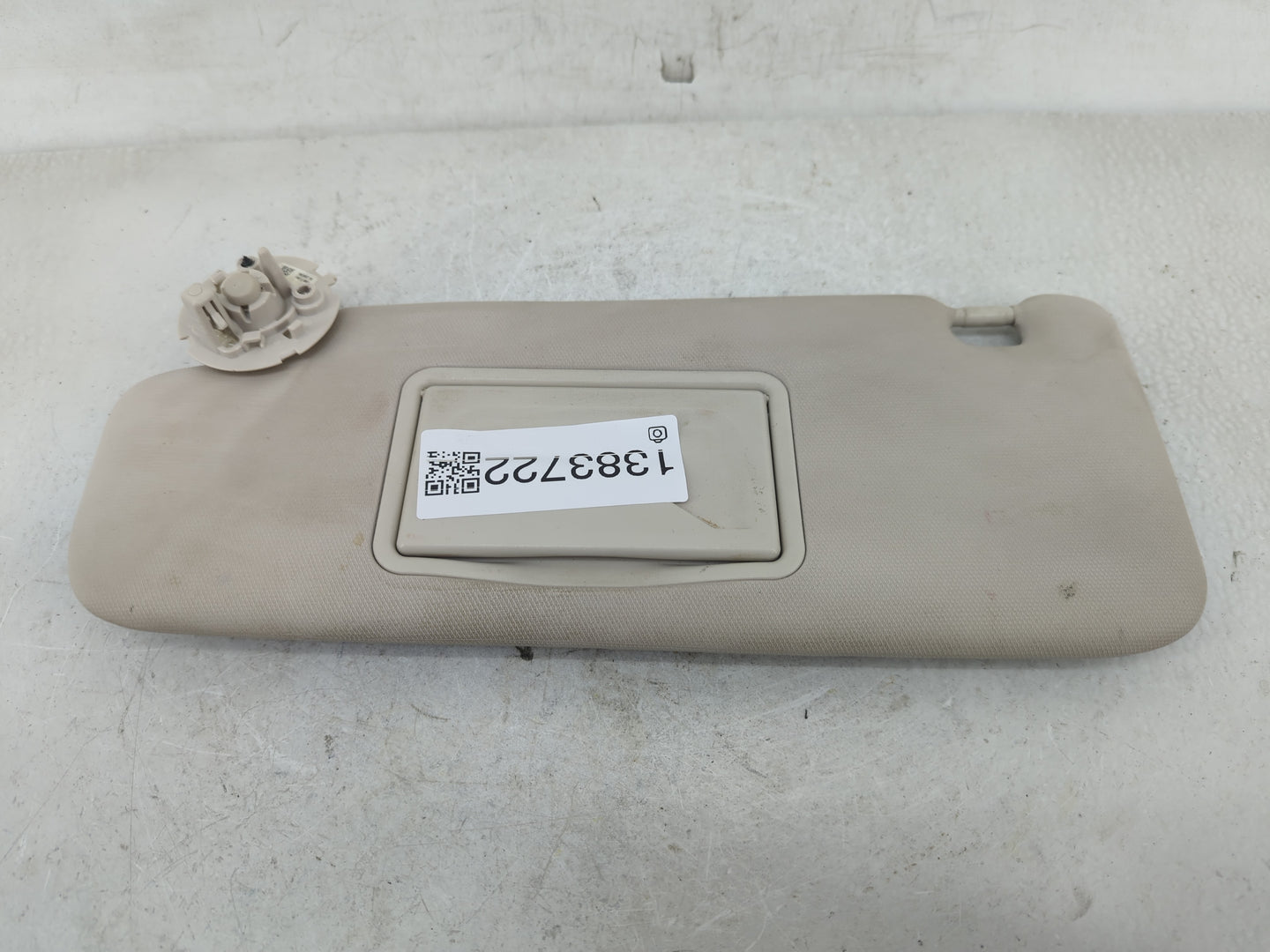 2017-2019 Chevrolet Cruze Sun Visor Shade Replacement Driver Left Mirror Fits Fits 2017 2018 2019 OEM Used Auto Parts - Oemu