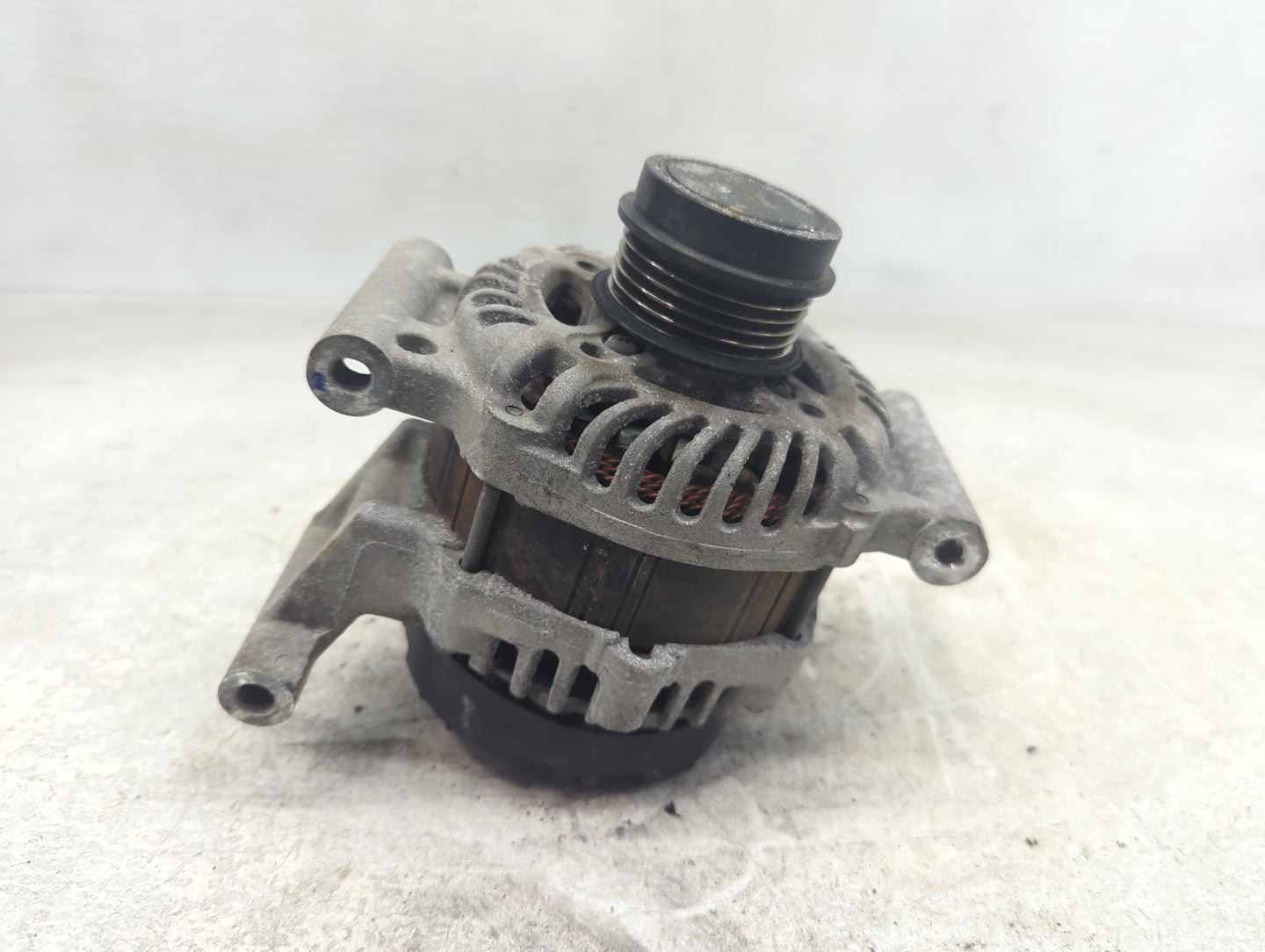 2016-2019 Chevrolet Cruze Alternator Replacement Generator Charging Assembly Engine OEM P/N:A005TV0182ZC 13515942 Fits OEM U