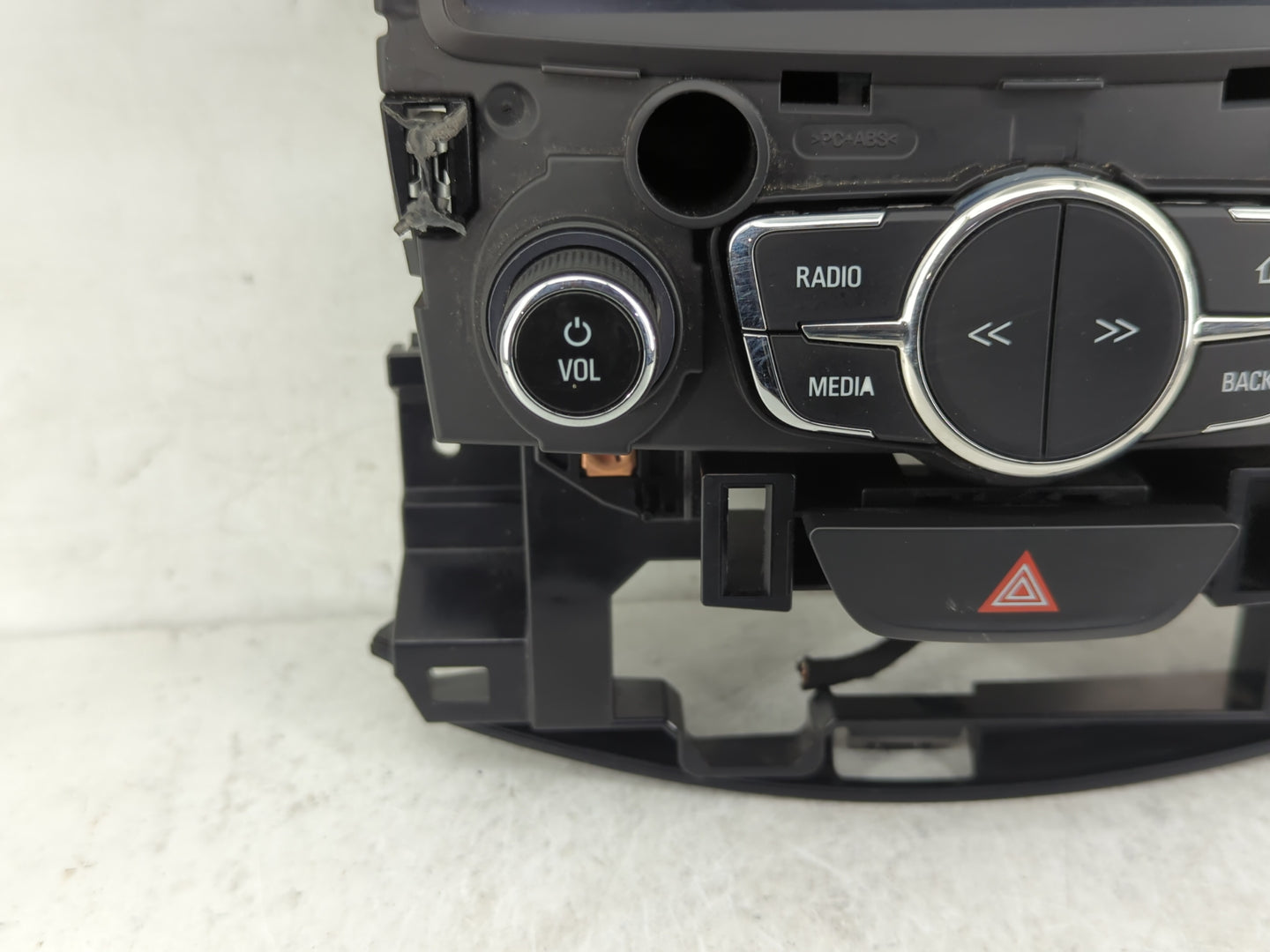2016-2018 Chevrolet Cruze Radio AM FM Cd Player Receiver Replacement P/N:39028874 Fits Fits 2016 2017 2018 OEM Used Auto Par