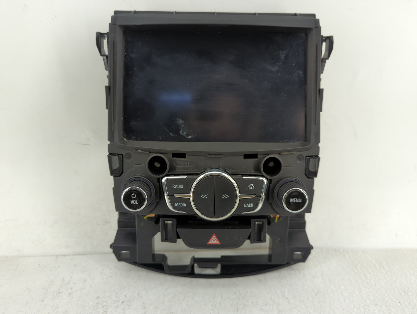 2017-2018 Chevrolet Cruze Radio AM FM Cd Player Receiver Replacement P/N:39028874 Fits Fits 2017 2018 OEM Used Auto Parts - 