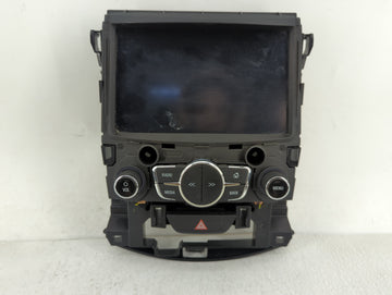 2017-2018 Chevrolet Cruze Radio AM FM Cd Player Receiver Replacement P/N:39028874 Fits Fits 2017 2018 OEM Used Auto Parts - 