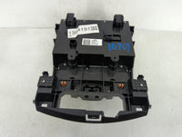 2017-2018 Chevrolet Cruze Radio AM FM Cd Player Receiver Replacement P/N:39028874 Fits Fits 2017 2018 OEM Used Auto Parts - 