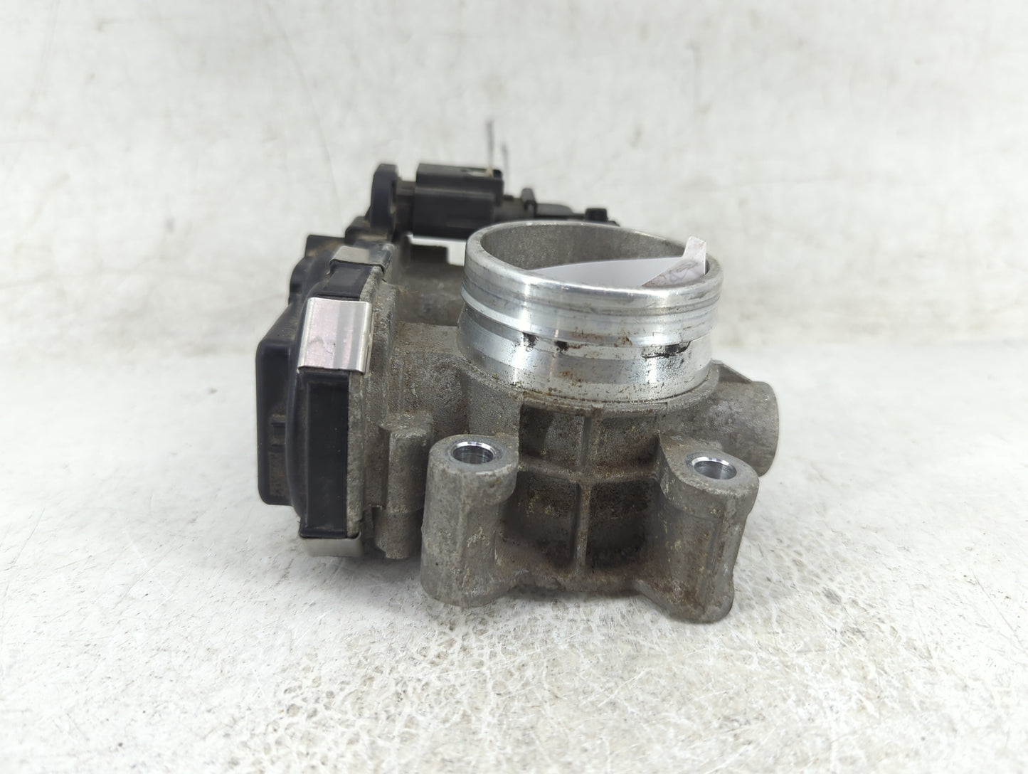 2017-2019 Chevrolet Cruze Throttle Body P/N:12671379AA Fits Fits 2016 2017 2018 2019 2020 2021 2022 OEM Used Auto Parts - Oe