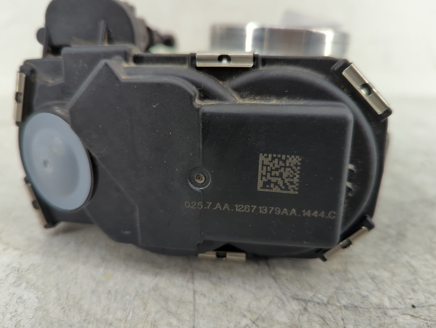 2017 Chevrolet Cruze Throttle Body P/N:12671379AA Fits OEM Used Auto Parts - Oemusedautoparts1.com