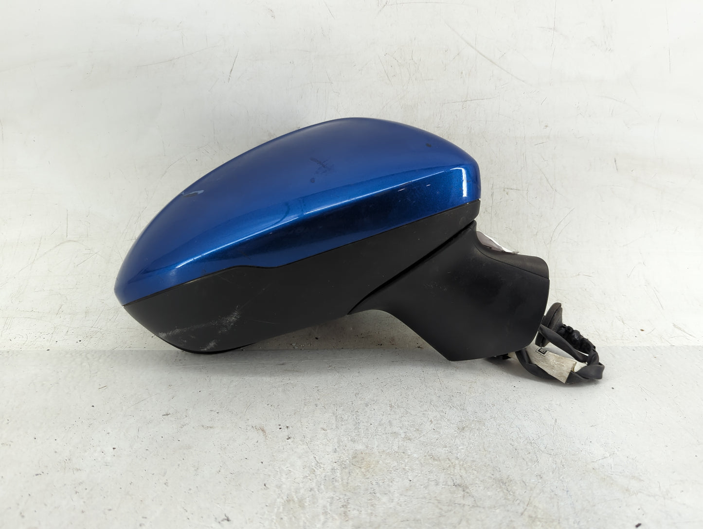 2016-2019 Chevrolet Cruze Passenger Side View Mirror - Right Door Mirror OEM Used - Oemusedautoparts1.com
