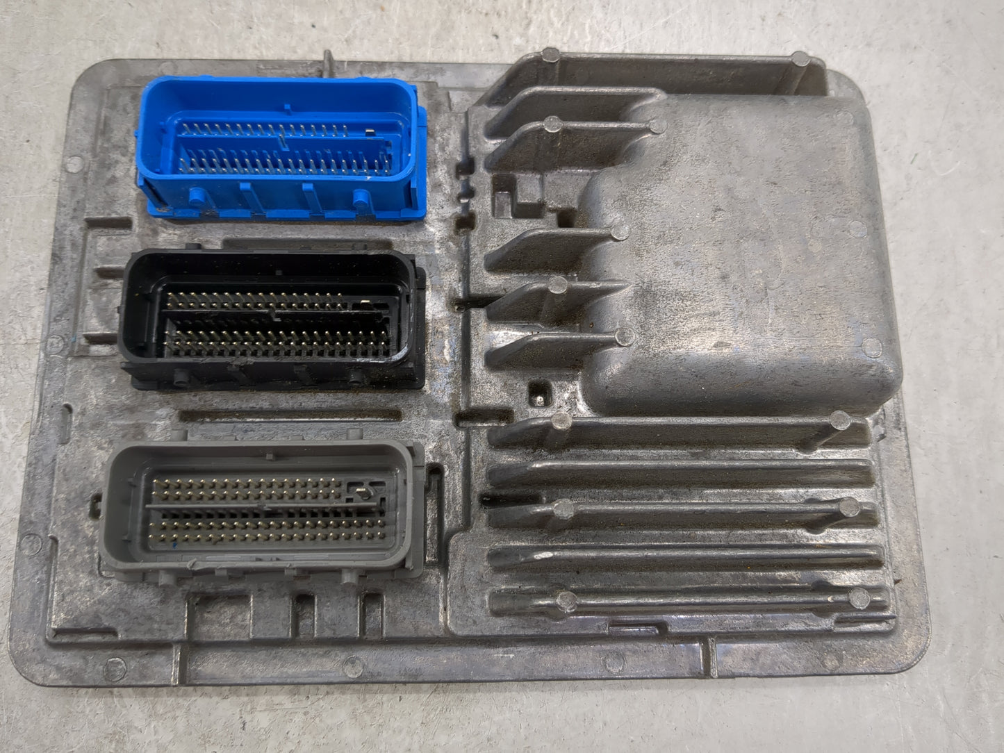 2017-2019 Chevrolet Cruze PCM Engine Control Computer ECU ECM PCU OEM P/N:12677677 12669908 Fits OEM Used Auto Parts - Oemus