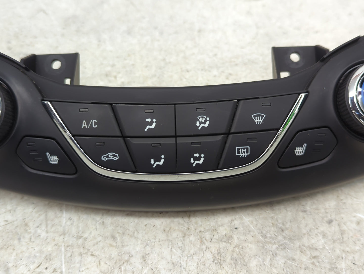 2016-2018 Chevrolet Cruze Climate Control Module Temperature AC/Heater Replacement P/N:39028879 7003070200000X Fits OEM Used