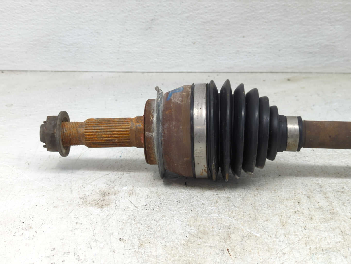 2016-2019 Chevrolet Cruze Axle Shaft Front Passenger Cv C/v - Oemusedautoparts1.com