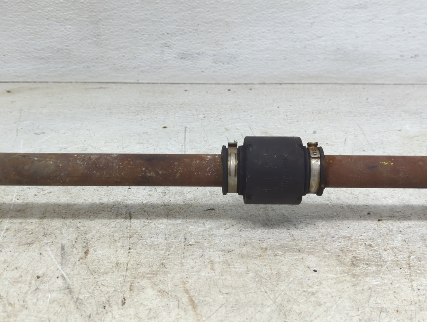 2016-2019 Chevrolet Cruze Axle Shaft Front Passenger Cv C/v - Oemusedautoparts1.com