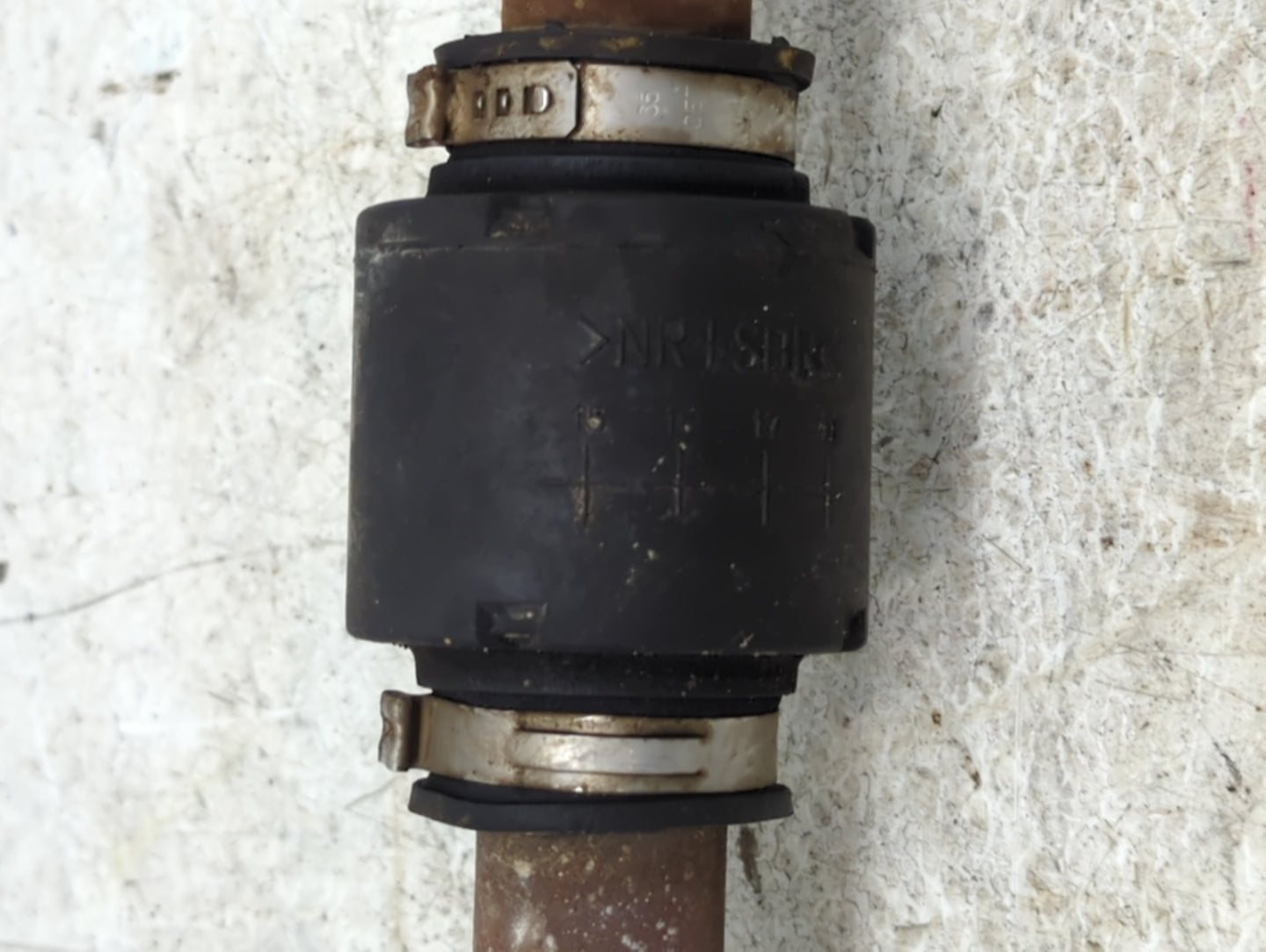 2016-2019 Chevrolet Cruze Axle Shaft Front Passenger Cv C/v - Oemusedautoparts1.com