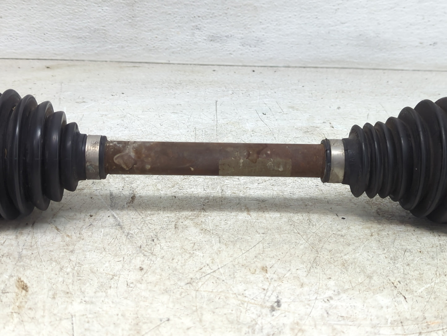 2016-2019 Chevrolet Cruze Axle Shaft Front Driver Cv C/v - Oemusedautoparts1.com