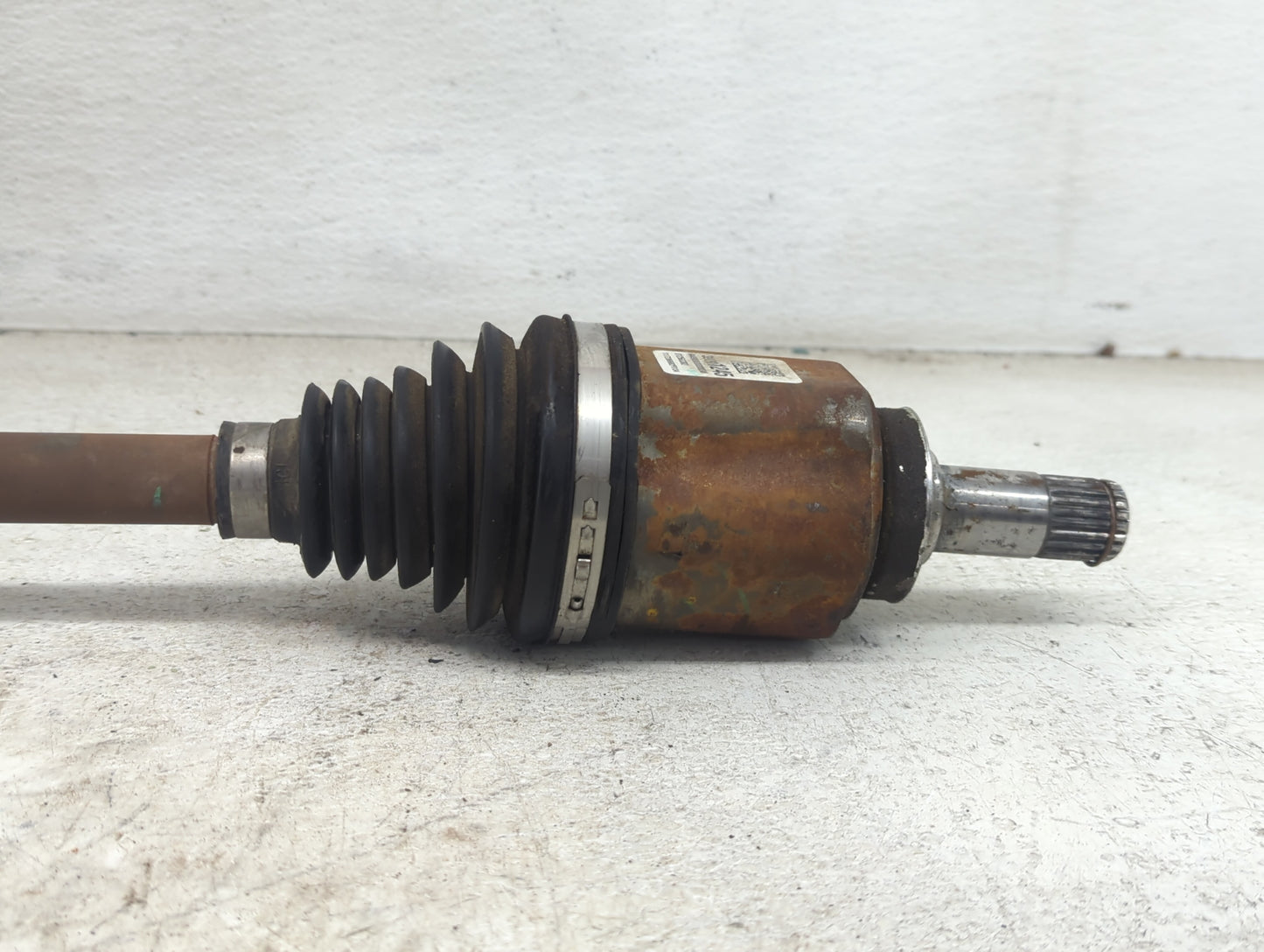 2016-2019 Chevrolet Cruze Axle Shaft Front Passenger Cv C/v - Oemusedautoparts1.com