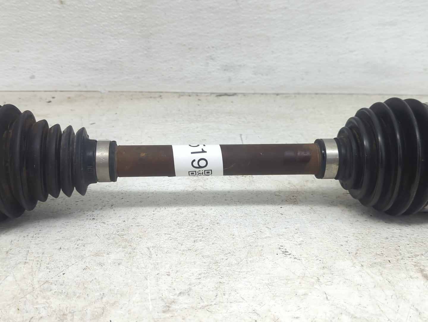 2016-2019 Chevrolet Cruze Axle Shaft Front Driver Cv C/v - Oemusedautoparts1.com