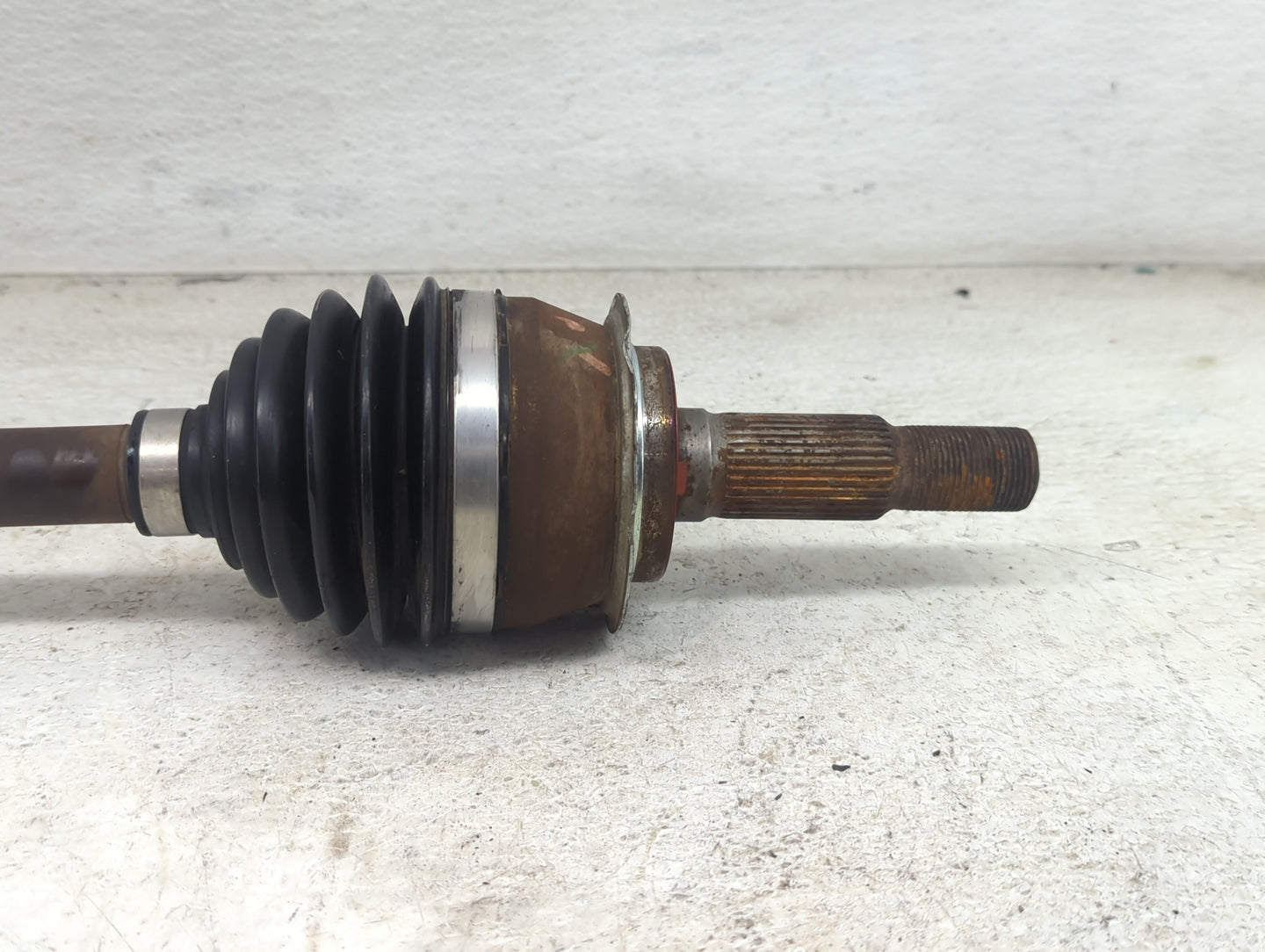 2016-2019 Chevrolet Cruze Axle Shaft Front Driver Cv C/v - Oemusedautoparts1.com